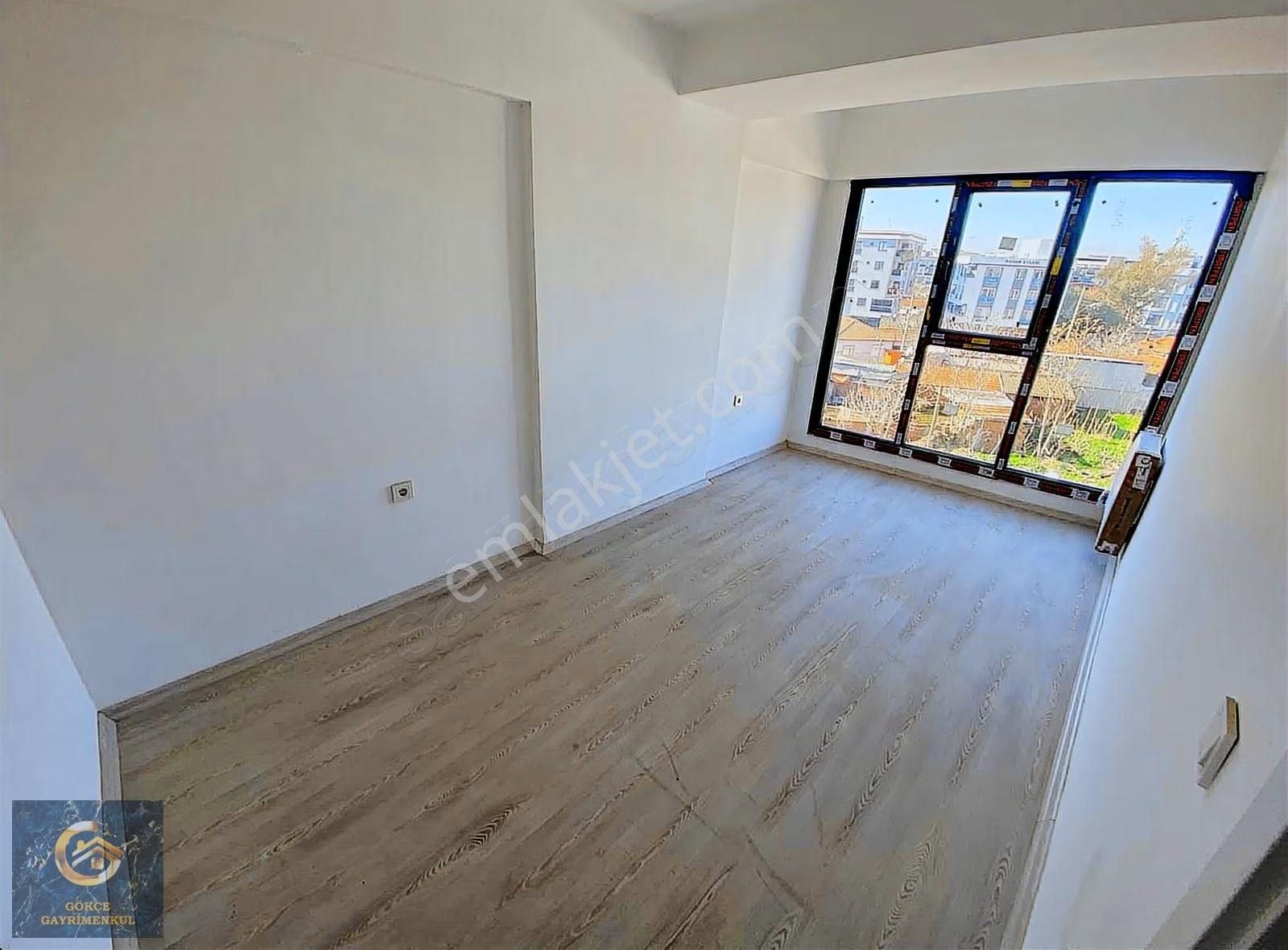 Seyrek Merkez'de 1+1 Net 45 M2 Arakat Ferah Lüx Daire - Görsel 8