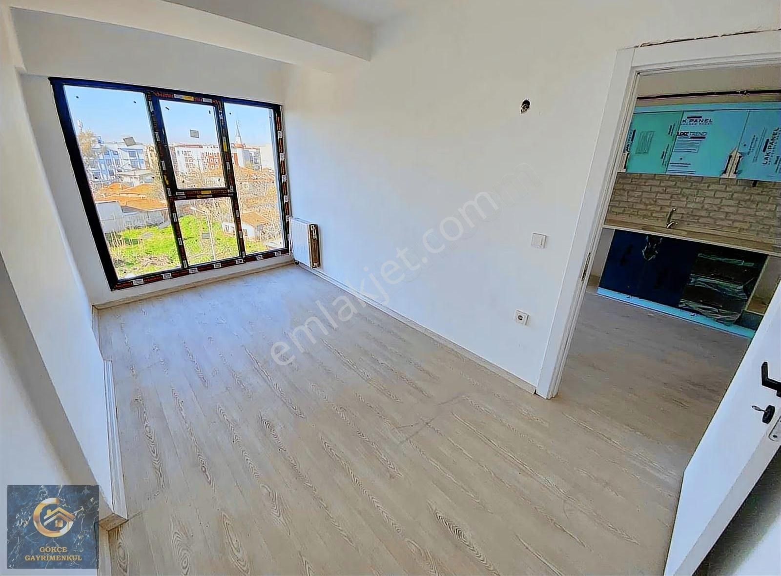 Seyrek Merkez'de 1+1 Net 45 M2 Arakat Ferah Lüx Daire - Görsel 10