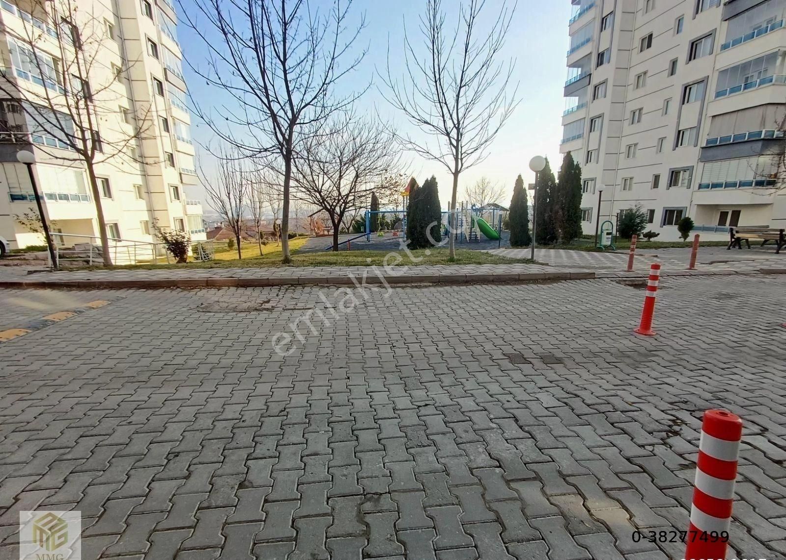 Mmg'den Ata Mah.'de Site De 4+1 Katta Asansörlü Ful Yapılı Daire - Görsel 11