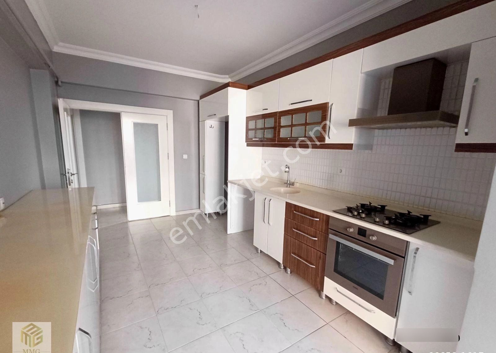 Mmg'den Ata Mah.'de Site De 4+1 Katta Asansörlü Ful Yapılı Daire