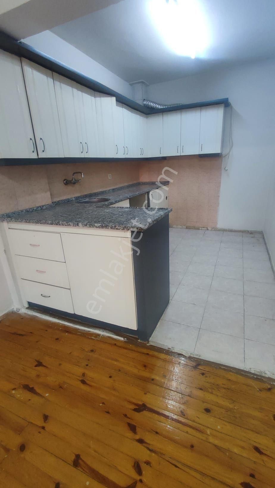 Yeni Mah. Kiralik 3+1 Daire Muhtarlık Mevkii - Görsel 12