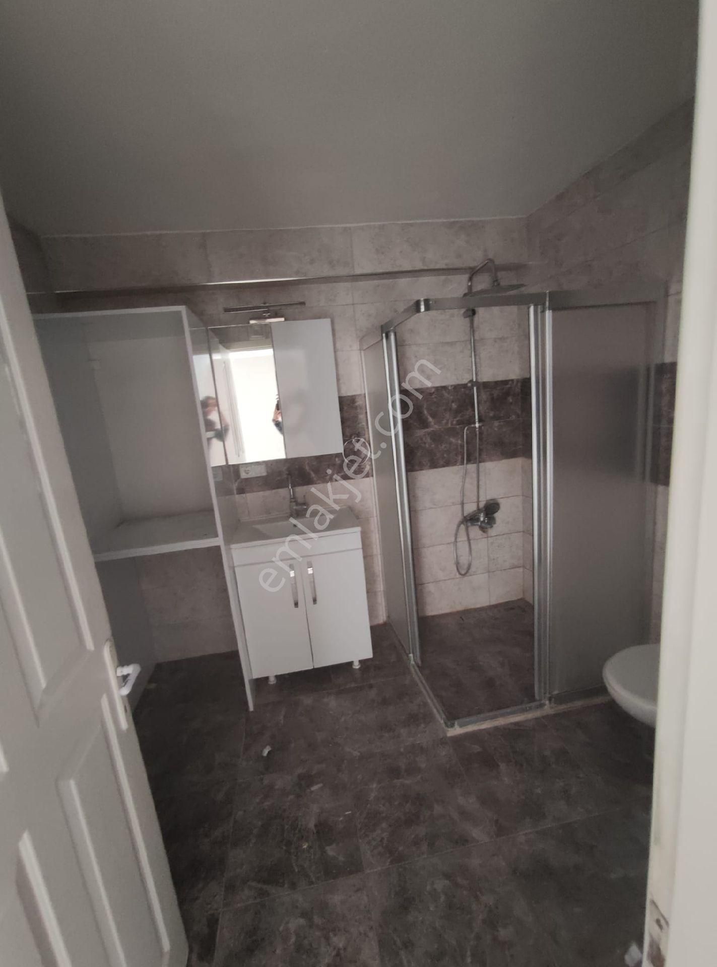 Kiralik Daire Yıldıztepe Mah.kanalyolu Mevkii 3+1 Doğalgazlı 140 M2 Asansörlü Ara Kat - Görsel 4