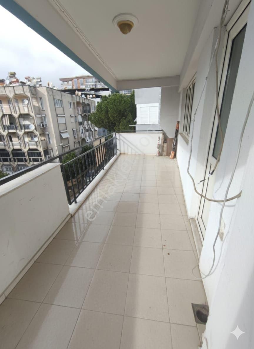 Kiralik Daire Yıldıztepe Mah.kanalyolu Mevkii 3+1 Doğalgazlı 140 M2 Asansörlü Ara Kat