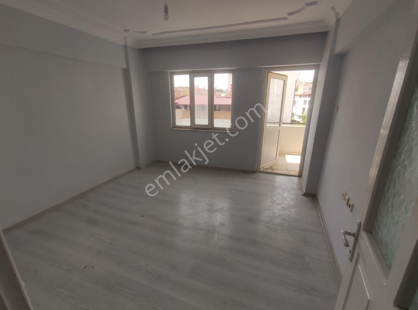 Kiralik Daire Yıldıztepe Mah.kanalyolu Mevkii 3+1 Doğalgazlı 140 M2 Asansörlü Ara Kat - Görsel 21