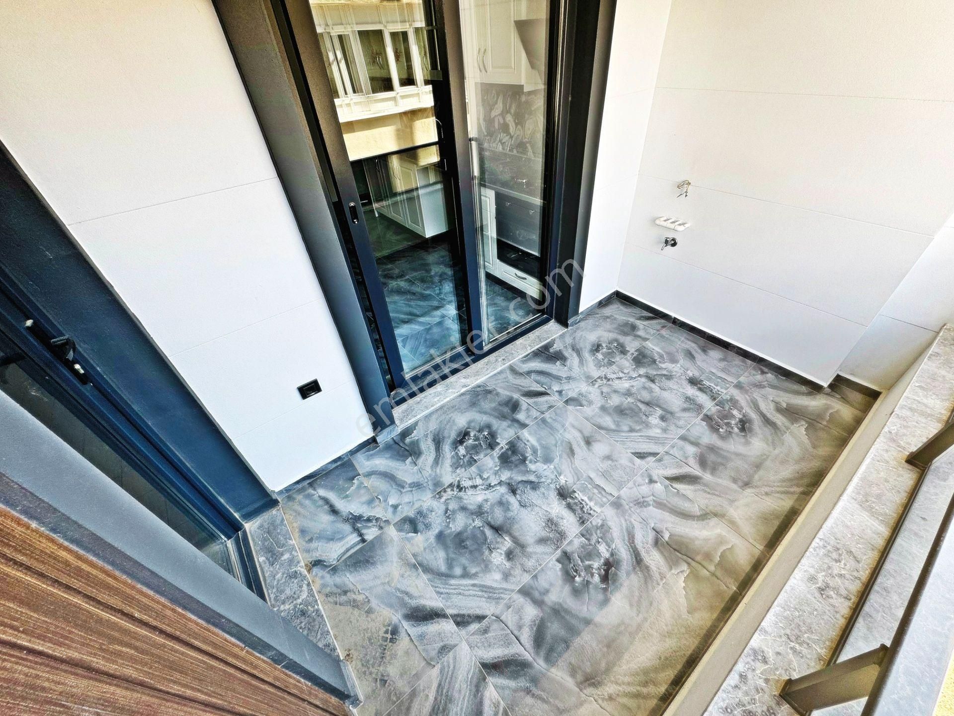 🔵🔵aktiften Akçayda Merkezi Konumda Yaz Kış Keyifli Cam Balkonu Ön Cephe Arakat Lüx 2+1 Daire - Görsel 18