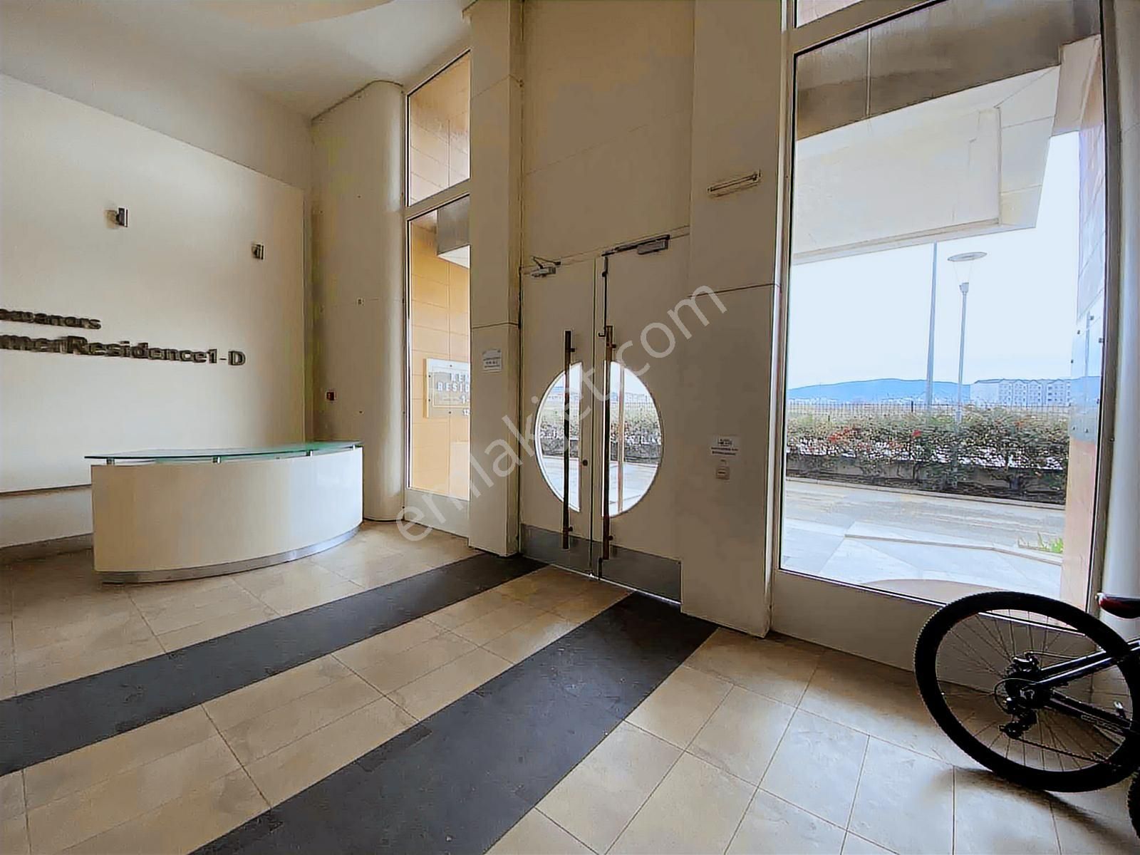 Sinpaş Gyo Bursa Modern Sitesinde 3,5+1 Kiralık Manzaralı Daire - Görsel 2