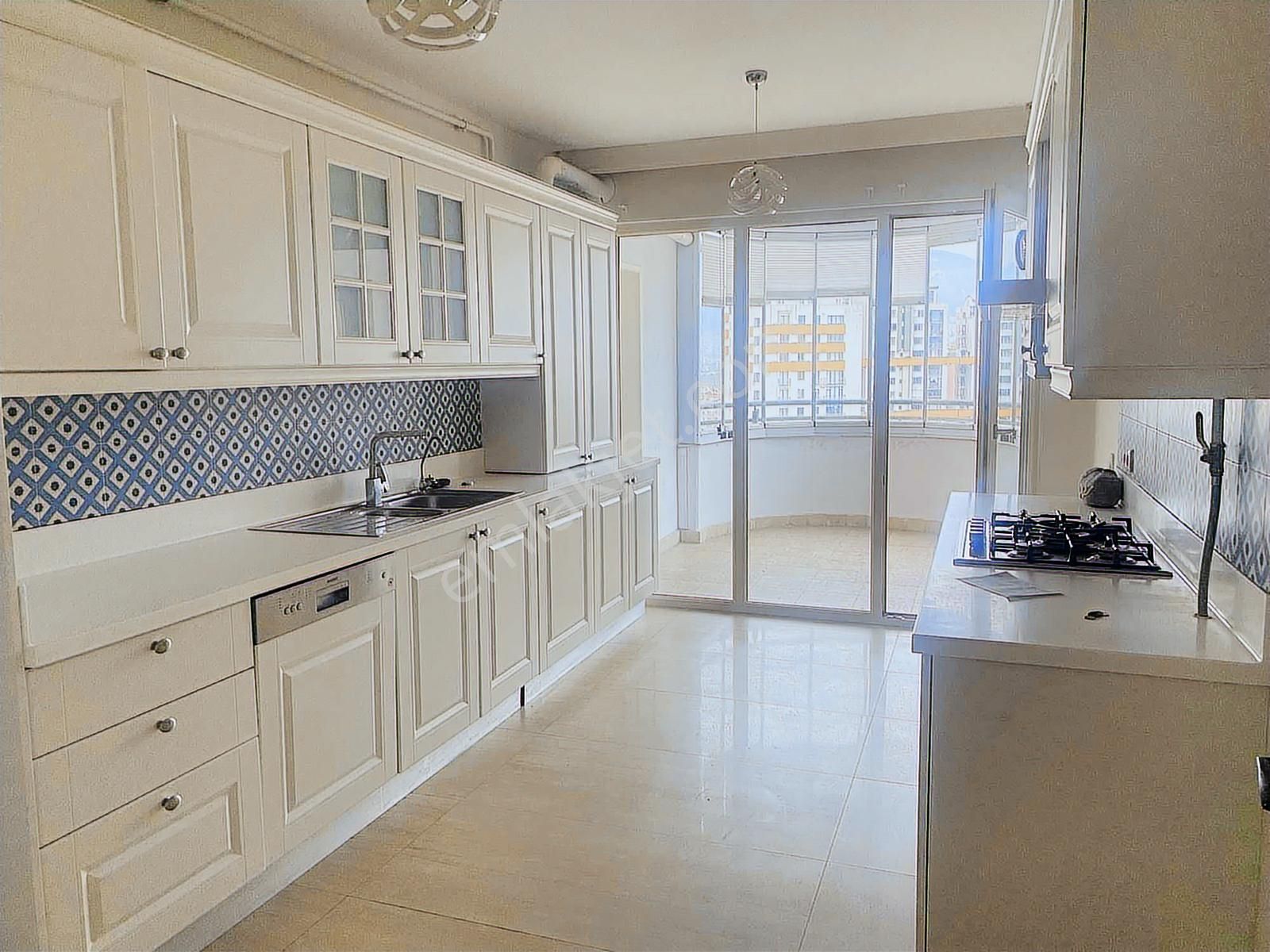 Sinpaş Gyo Bursa Modern Sitesinde 3,5+1 Kiralık Manzaralı Daire - Görsel 9