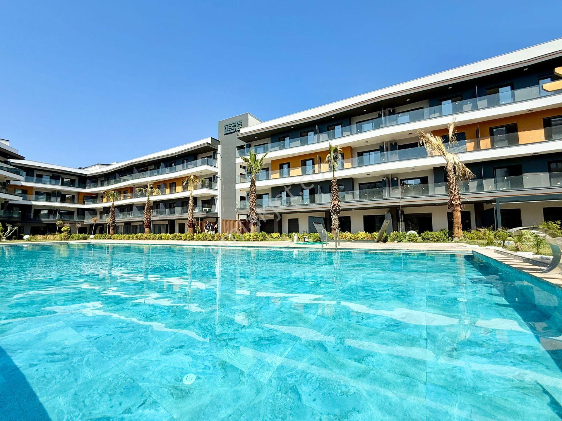 Güvenlık-havuz-bahçe-kapalı Otopark-doğalgaz(kombi)-sosyal Alan-modern-ultra Lüx-fırsat Daireler