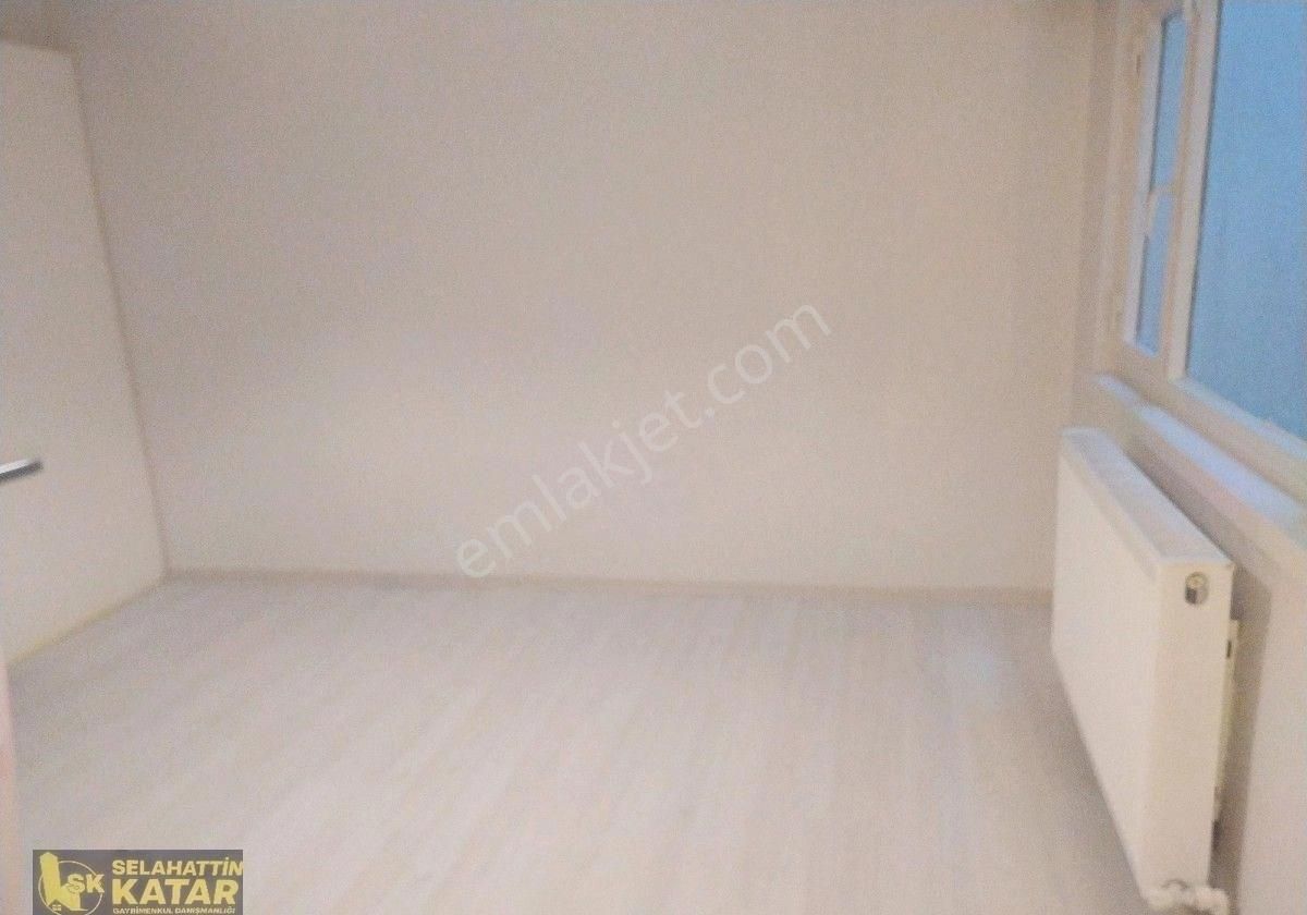 Hacıseyfettin Kara Davut Cadde Üzeri 2+1.110m.4.kat.kombili Bakımlı Daire - Görsel 3