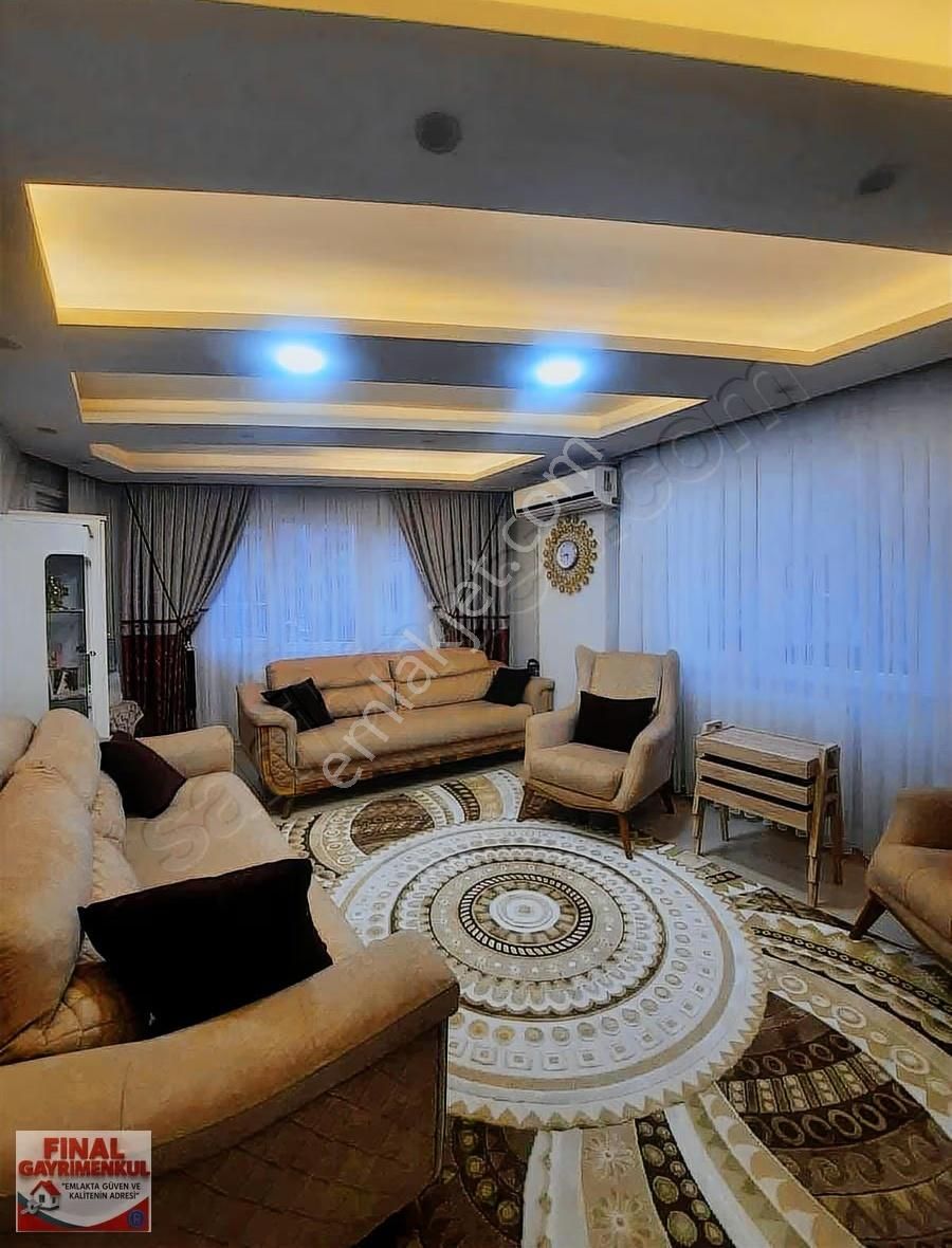 Yarhasanlar Mahallesinde Satılık 3+1 Full Tadilatlı Daire