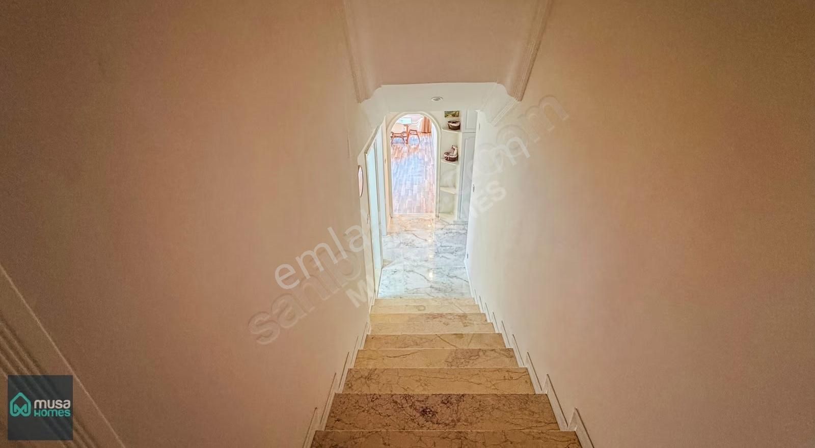 Alanya Kalesinde Panoramik Deniz Ve İskele Manzaralı 3+1 Daire - Görsel 25