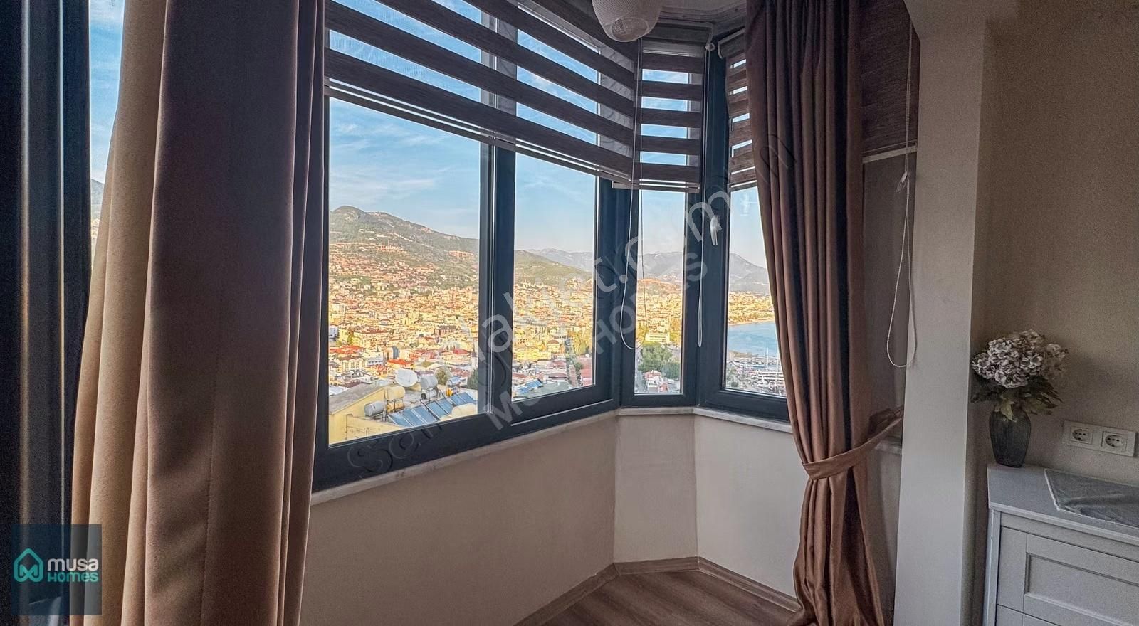 Alanya Kalesinde Panoramik Deniz Ve İskele Manzaralı 3+1 Daire - Görsel 14