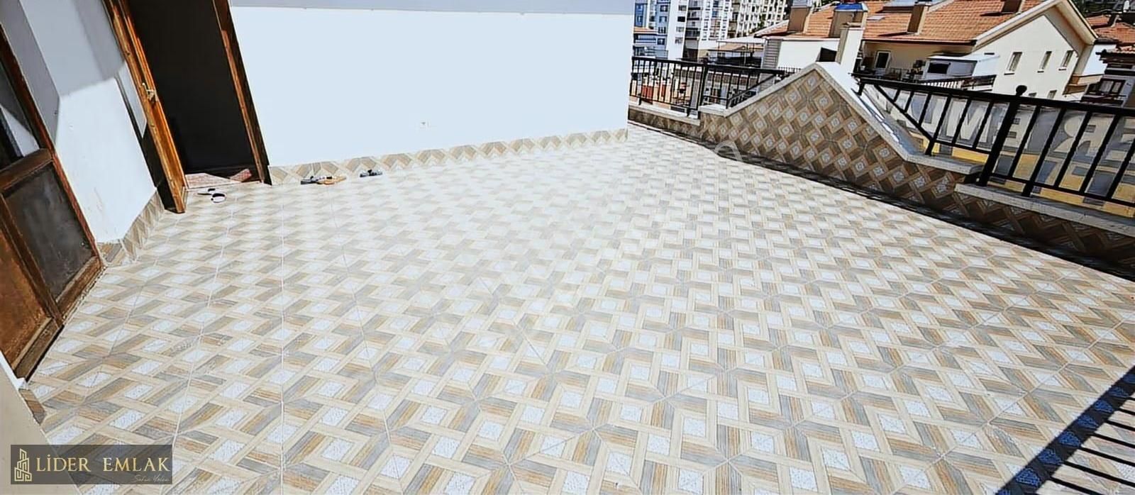 Güneşevlerde Ön Cephe Çift Girişli 6+1 Teraslı Dublex - Görsel 5