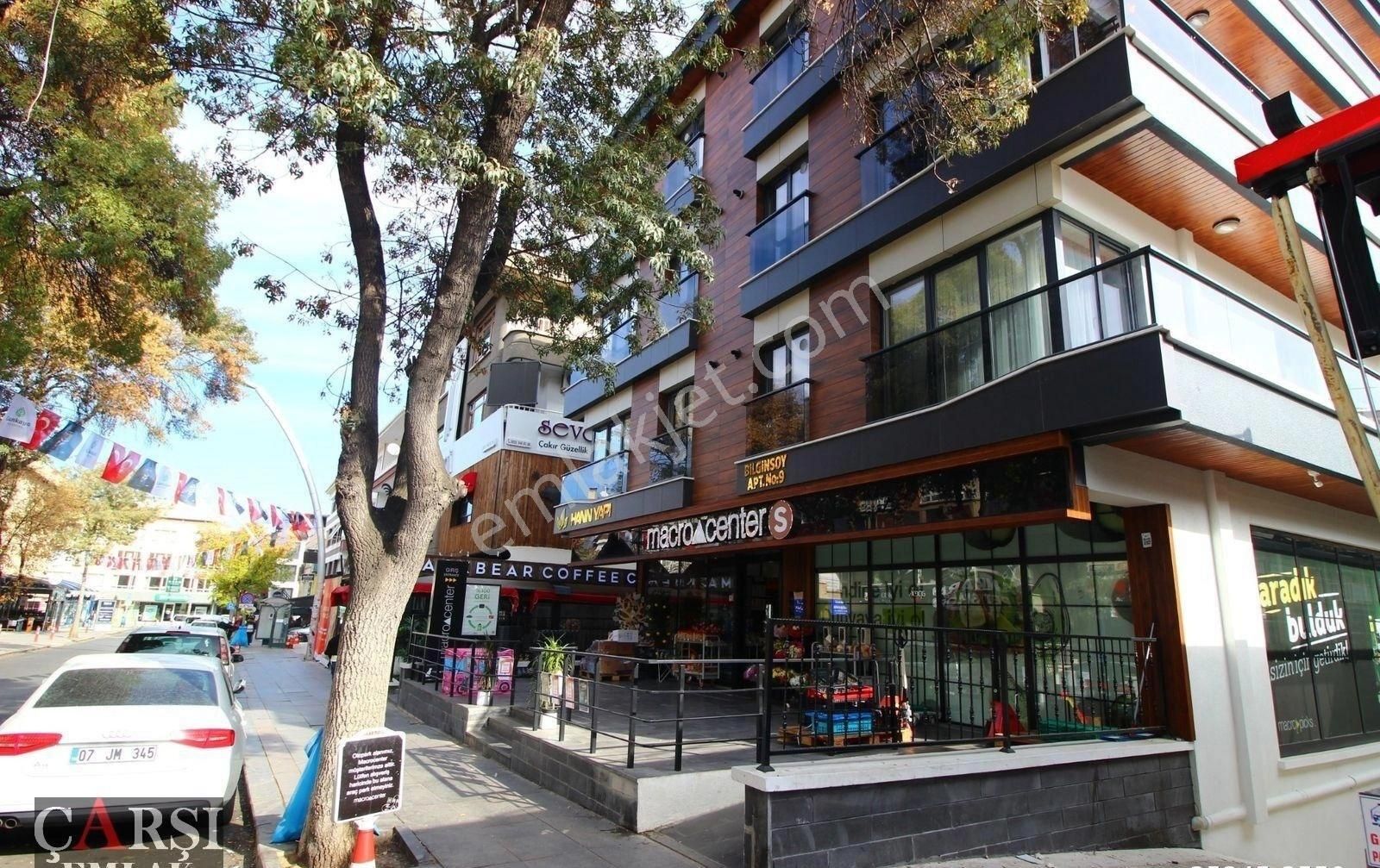 Çarşı' Dan Aşkaabat Caddesinde Yeni Binada Ön Cephe 2+1