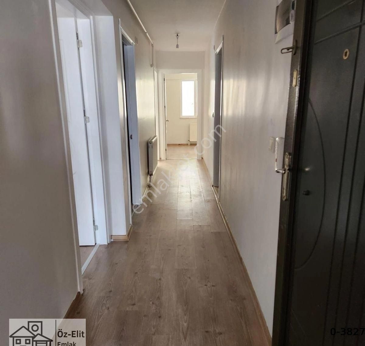 Öz Elit Emlak'tan Muradiyede Satılık 3+1 Doğalgazlı Daire 3.650.000 Tl. - Görsel 16
