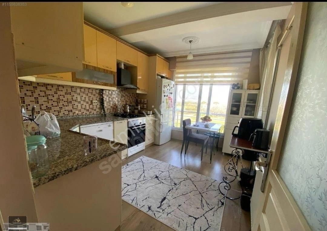 Kemalpaşanın Merkezinde Acill Satılık 3+1 Doğalgazlı Daire