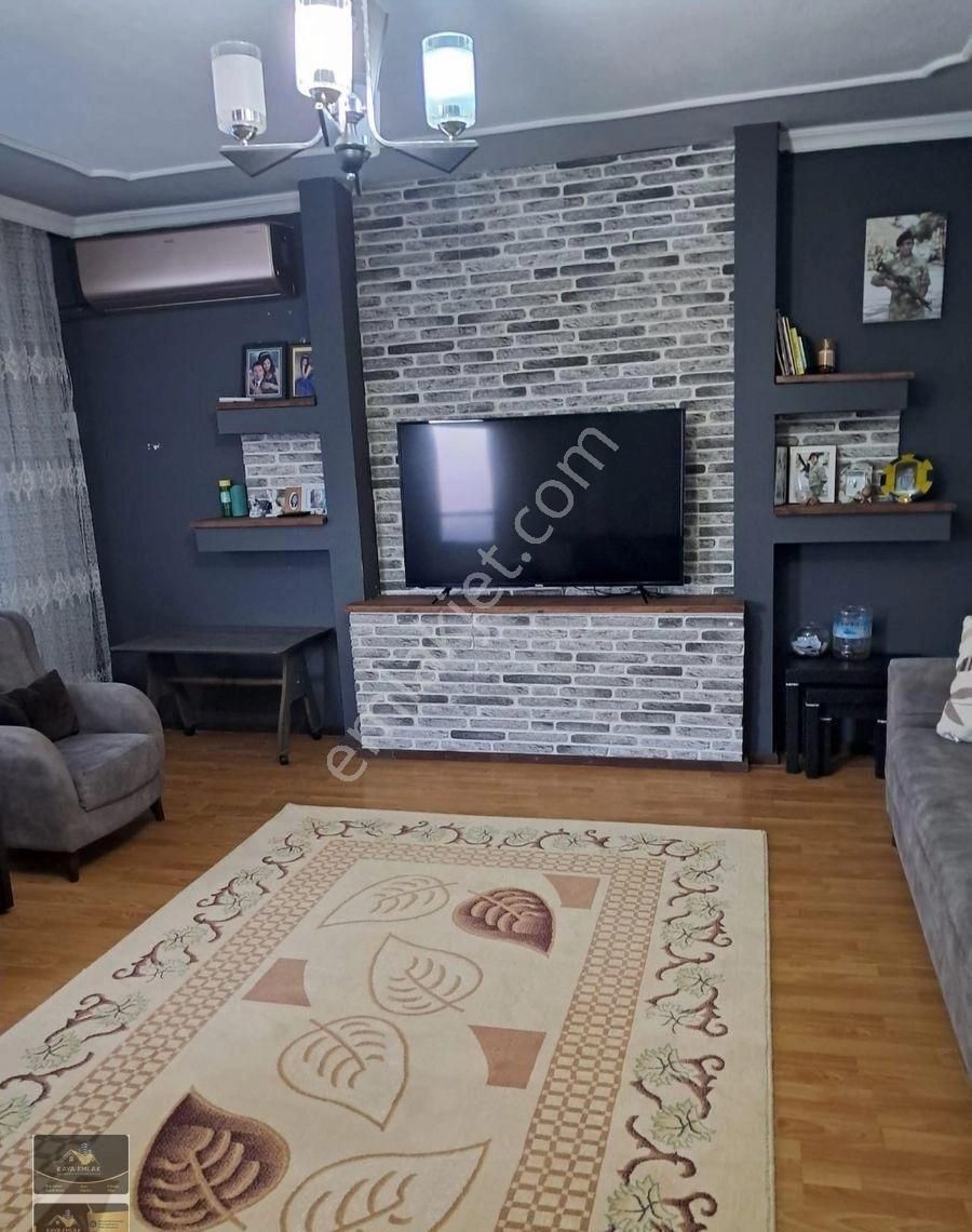 Kemalpaşanın Merkezinde 160m2 Doğalgazlı 3+1 Acil Satılık Daire - Görsel 10