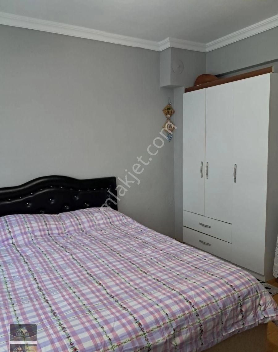 Kemalpaşanın Merkezinde 160m2 Doğalgazlı 3+1 Acil Satılık Daire - Görsel 22