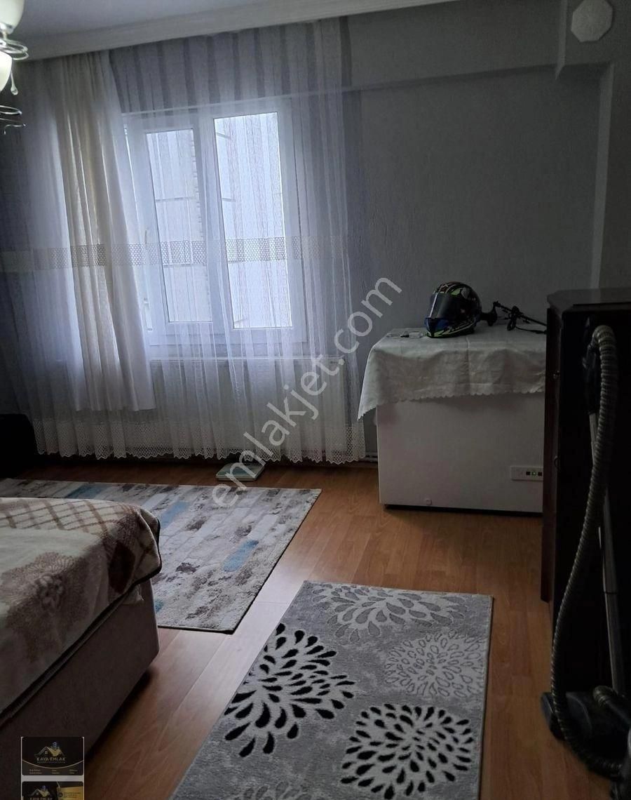 Kemalpaşanın Merkezinde 160m2 Doğalgazlı 3+1 Acil Satılık Daire - Görsel 13