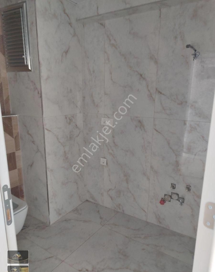 Kemalpaşanın Merkezinde Satılık Daire 1+1 Yeni Sıfır Asansörlü - Görsel 8