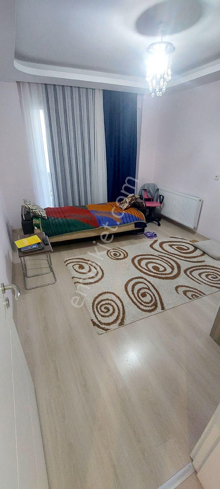 Acil Satılık 130 M2 Geniş Daire - Görsel 4