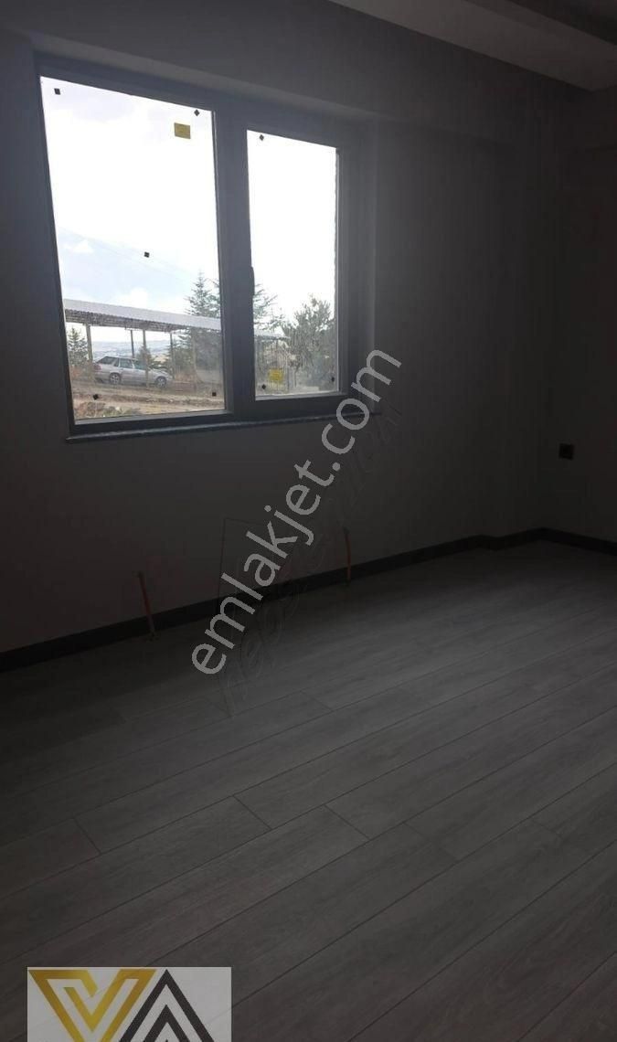 Valentia'dan Kızılcaşar'da Ara Kat Satılık 1+1 Daire !!! - Görsel 3
