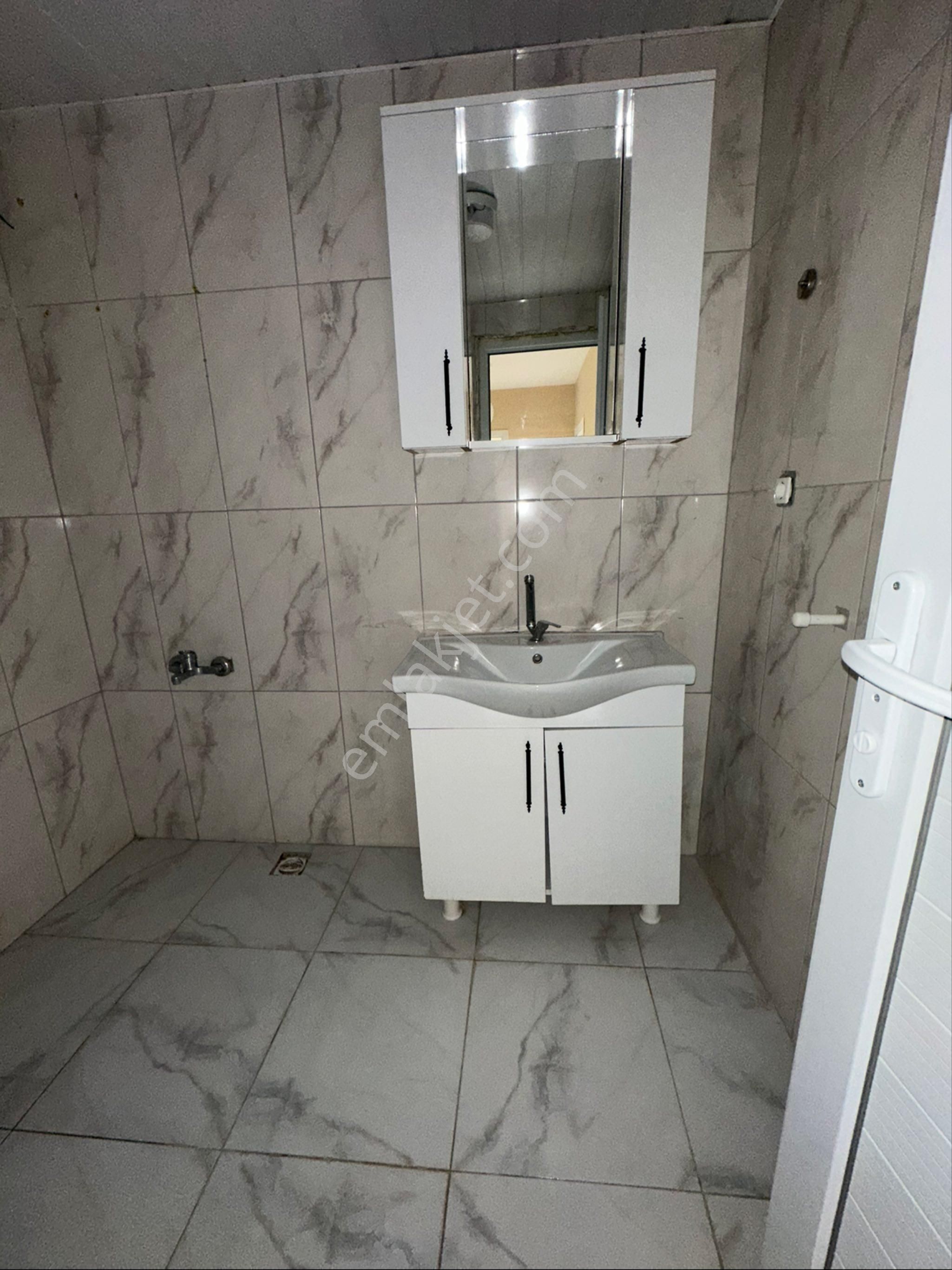 Hemen Taşınmaya Hazır! Fatih Mahallesi Site İçi 2+1 Kiralık - Görsel 10