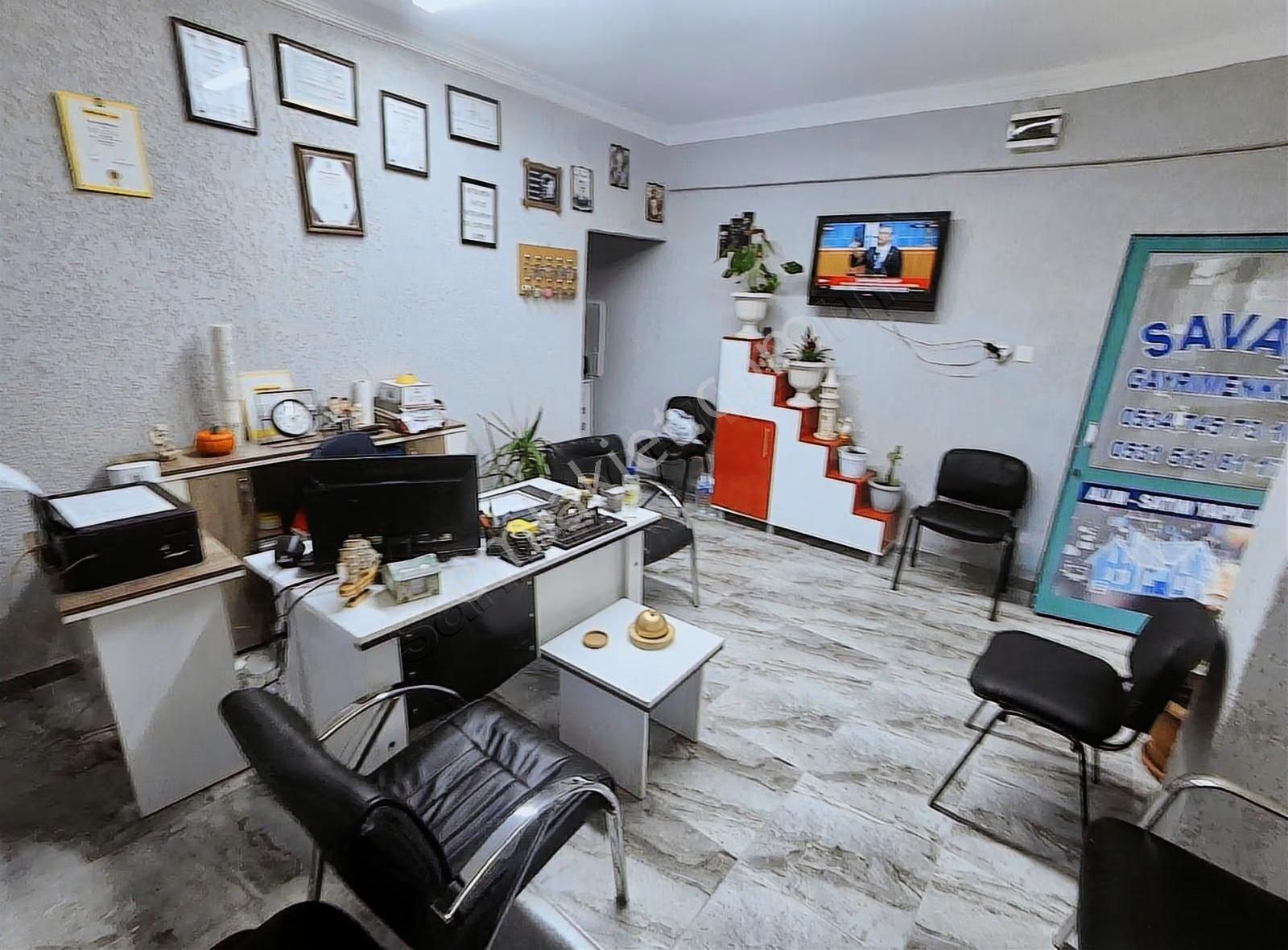 Savaş Emlak'tan Satılık Ofis Dükkan Küçükçekmece Mehmet Akif - Görsel 5