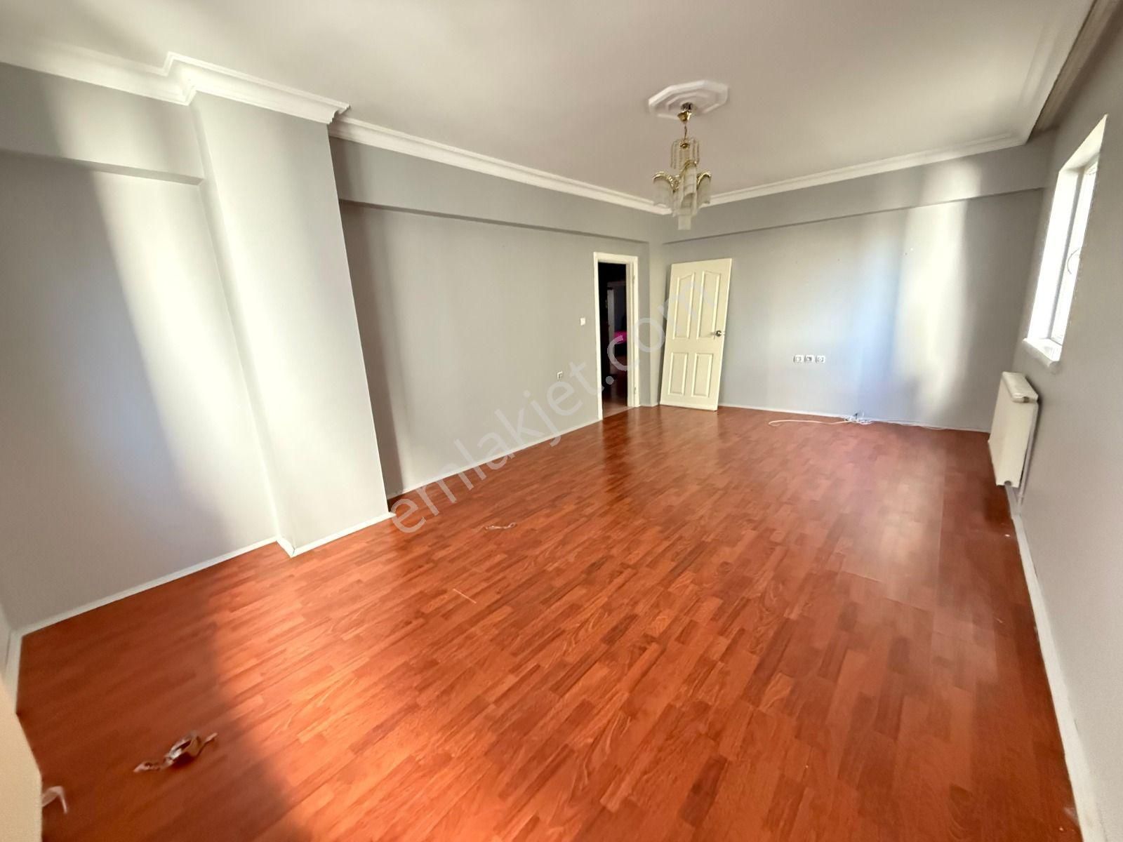 Bağlum Hisar Mah. Kat Konumlu Altı Daire Geniş 3+1 Kiralık Daire - Görsel 14