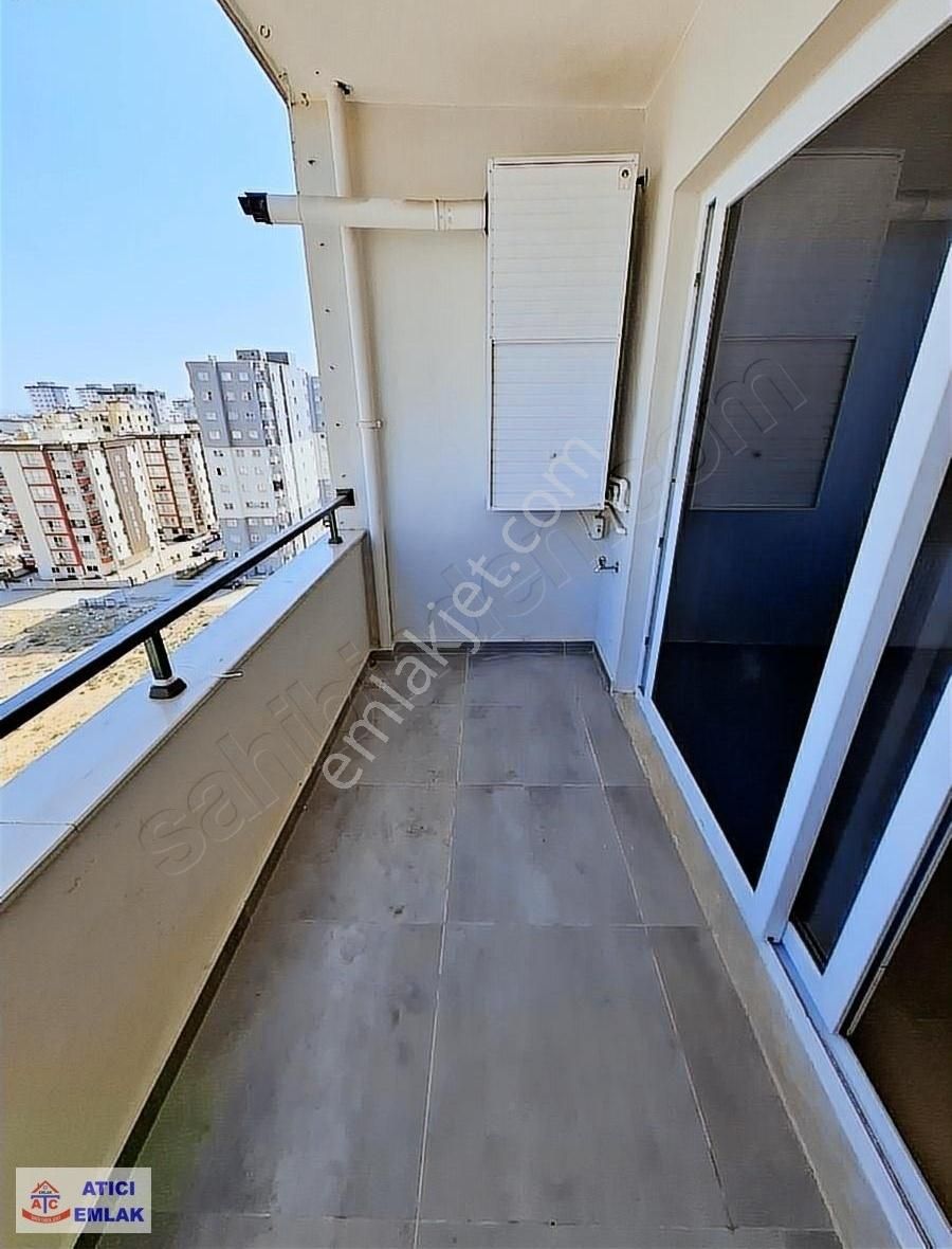 Atıcı'dan Belediye Arkasında Lüks Havuzlu İskanlı Kombili 2+1 - Görsel 9