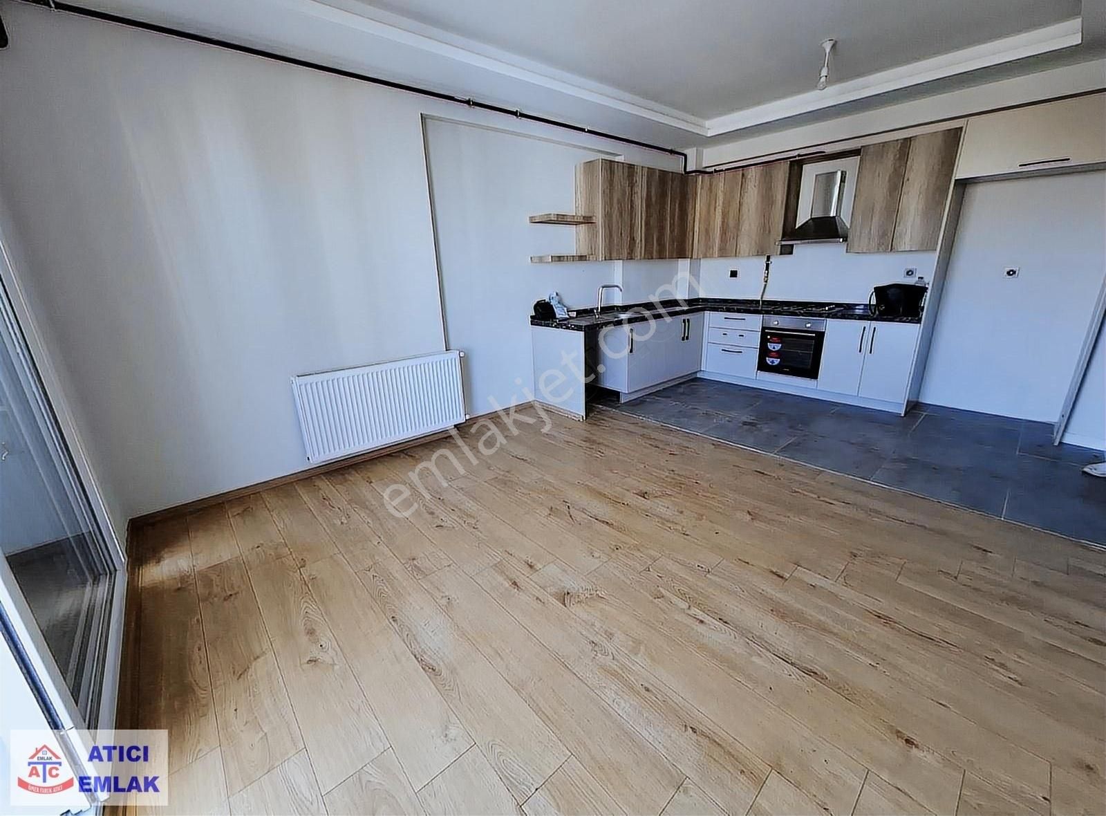 Atıcı'dan Belediye Arkasında Lüks Havuzlu İskanlı Kombili 2+1