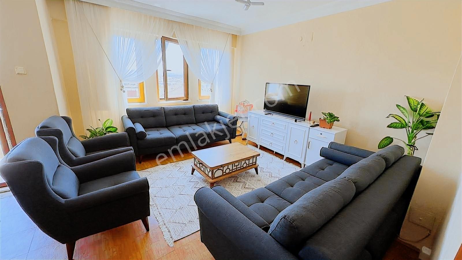 Merkez Orduyeri Site İçinde Satılık Arakat 3+1 Daire Ön Cephe - Görsel 18