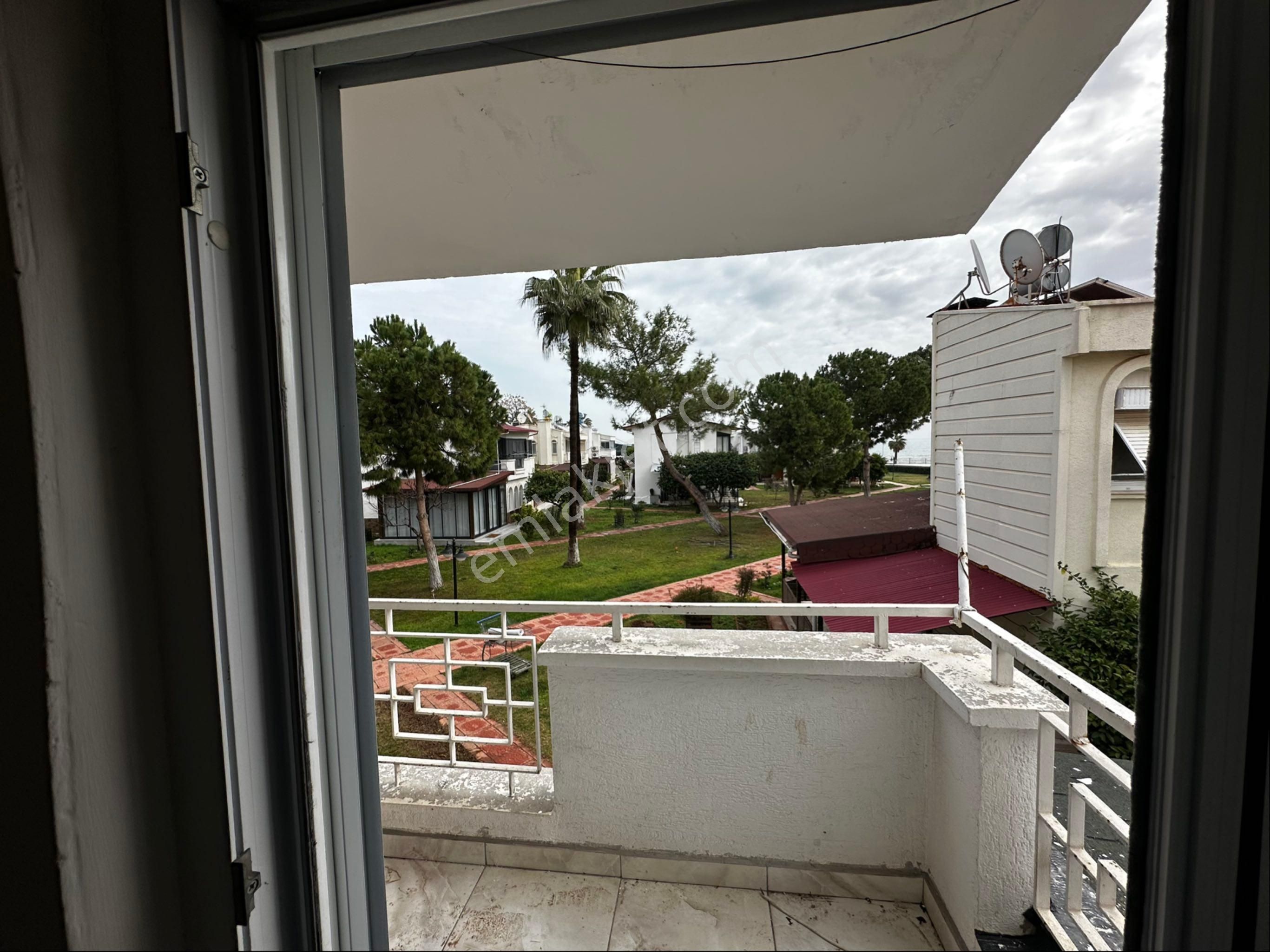 Sahibinden Çesmeli Denize Sifir Site Içi Bahçeli 2+1 Villa - Görsel 25