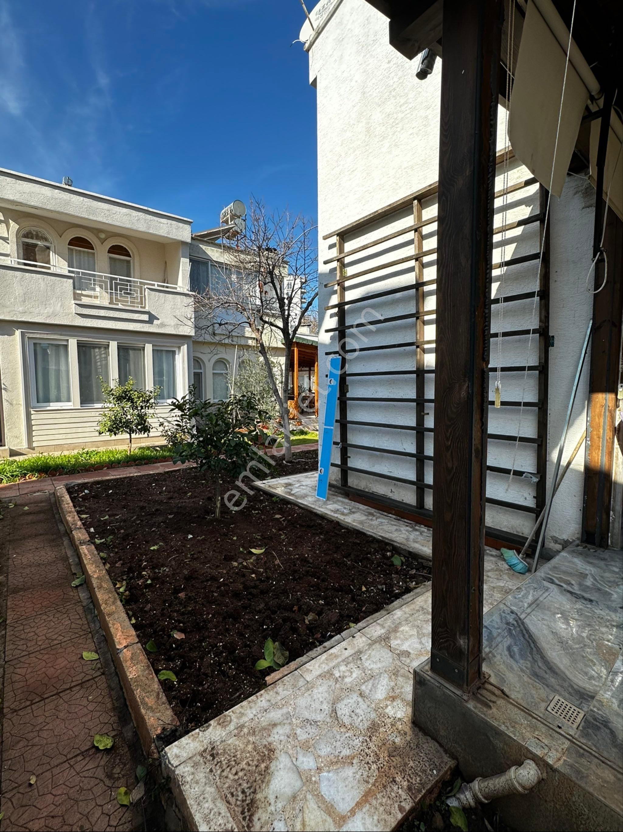 Sahibinden Çesmeli Denize Sifir Site Içi Bahçeli 2+1 Villa - Görsel 6