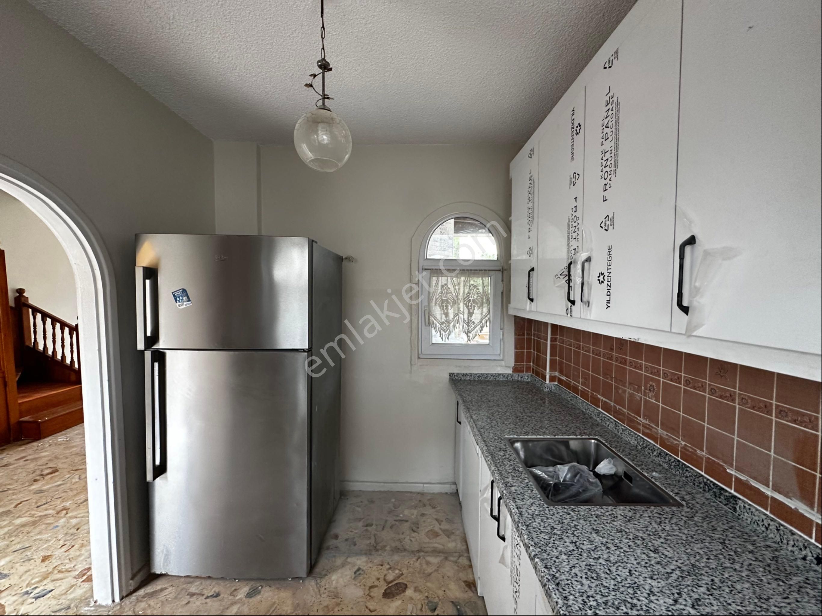 Sahibinden Çesmeli Denize Sifir Site Içi Bahçeli 2+1 Villa - Görsel 22