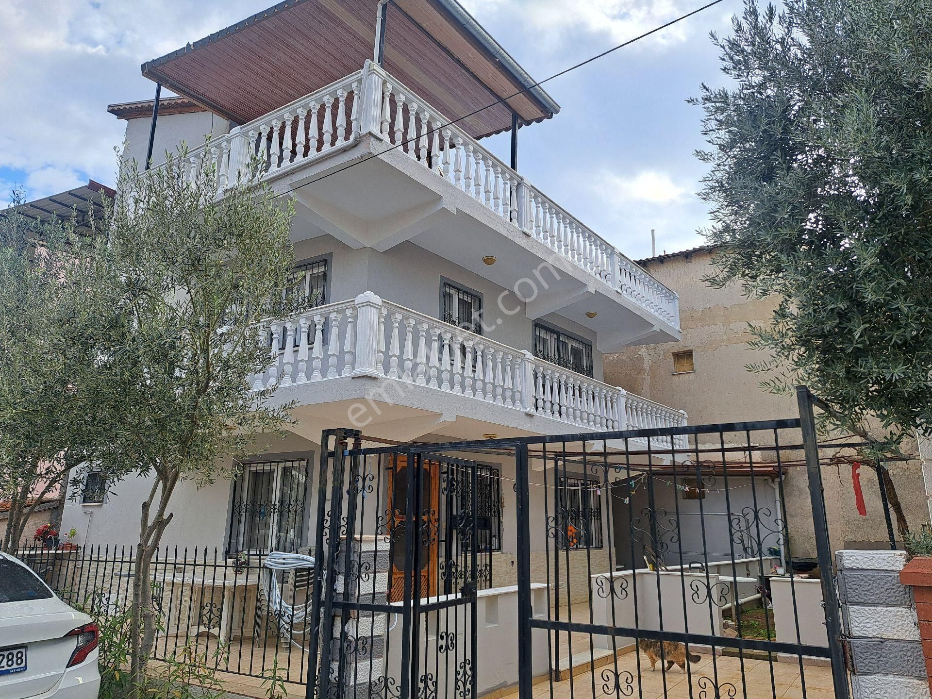 Seferihisar Doğanbey De Satılık 4+1 Villa Denize 300 Metre - Görsel 2