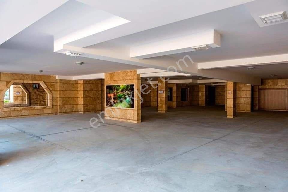 Kuşadası Ege Mahallesi Trend Royal 2 - Görsel 31