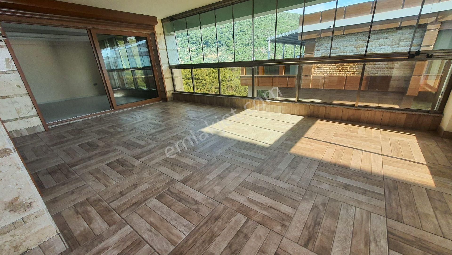 Kuşadası Ege Mahallesi Trend Royal 2 - Görsel 15