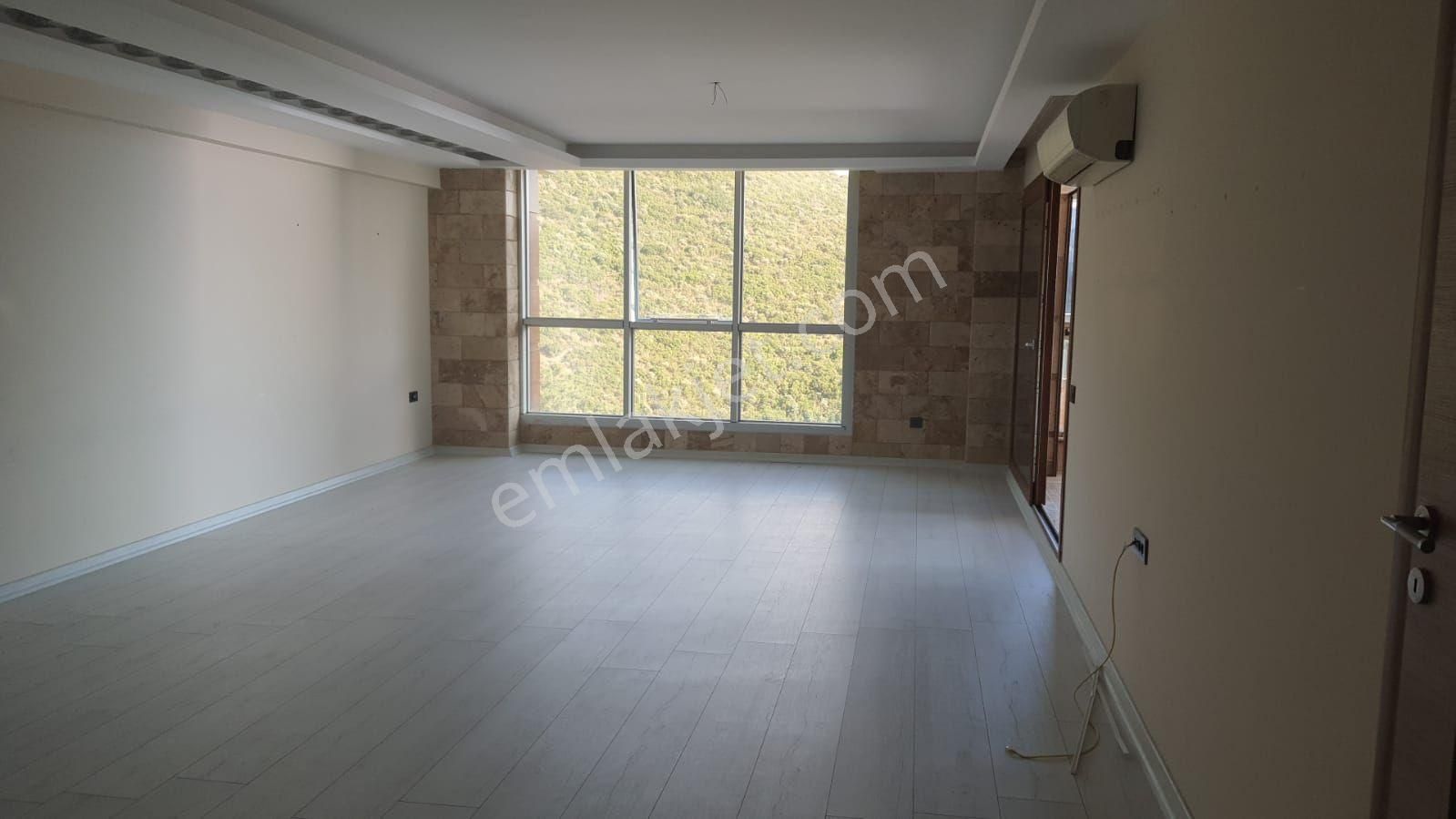 Kuşadası Ege Mahallesi Trend Royal 2 - Görsel 23