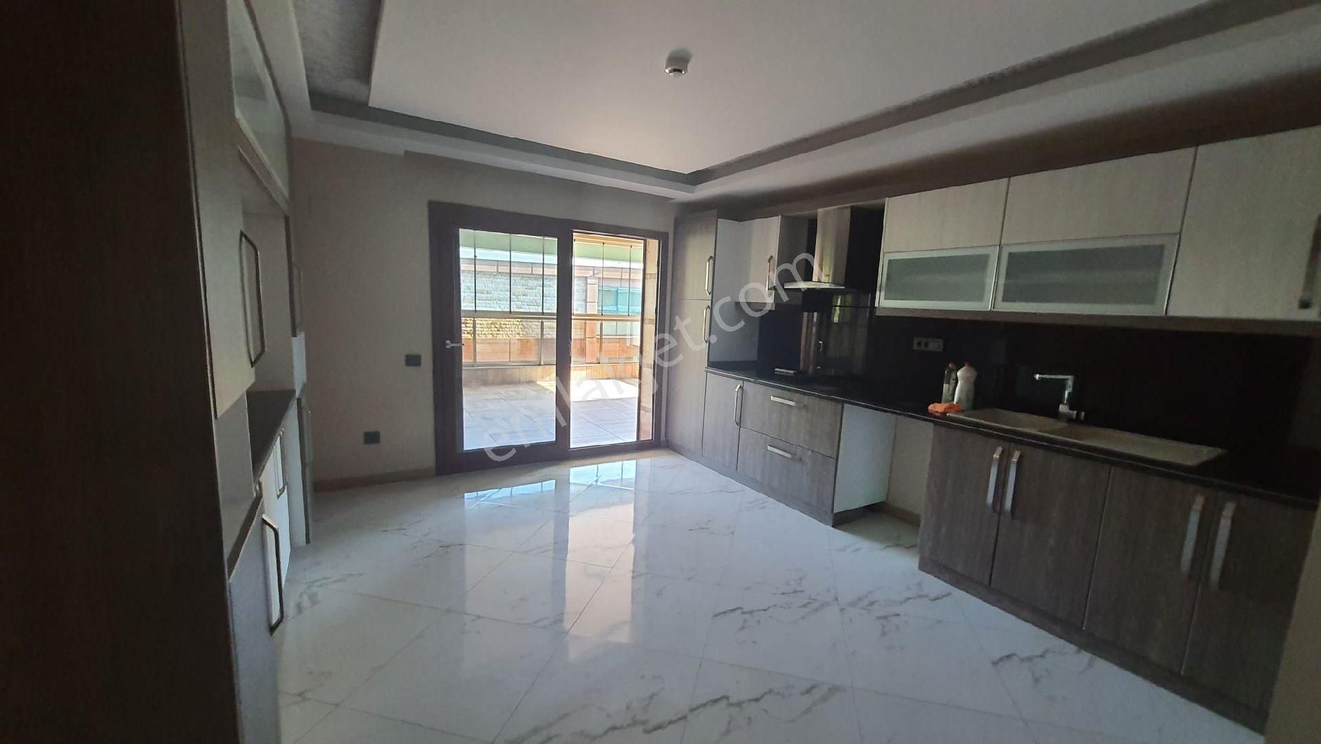 Kuşadası Ege Mahallesi Trend Royal 2 - Görsel 14