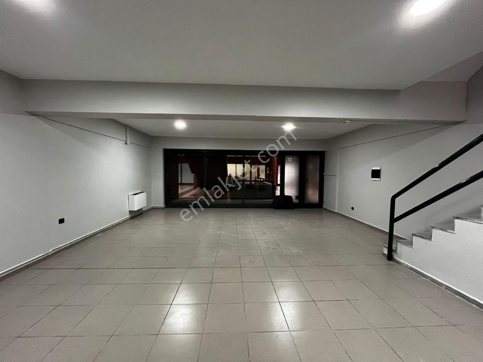 Tekstilkent Emlaktan Lüks Yapılı Masrafsız 210m2 Kiralık İş Yeri - Görsel 21