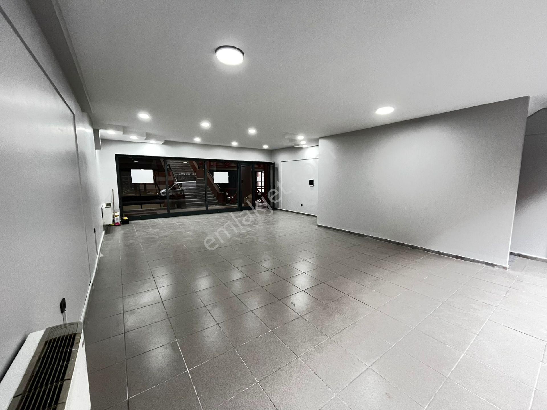 Tekstilkent Emlaktan Lüks Yapılı Masrafsız 210m2 Kiralık İş Yeri - Görsel 19
