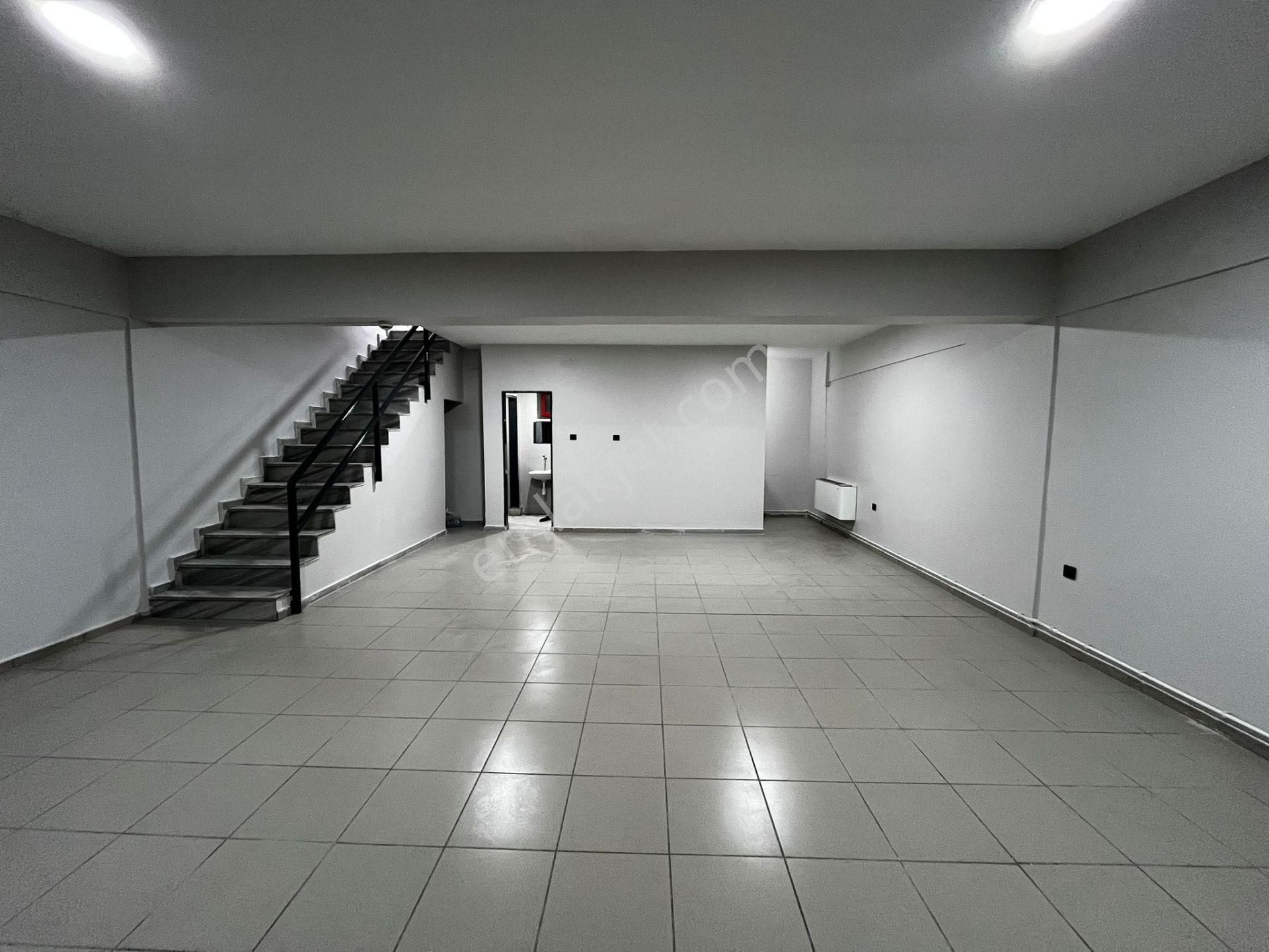 Tekstilkent Emlaktan Lüks Yapılı Masrafsız 210m2 Kiralık İş Yeri - Görsel 15