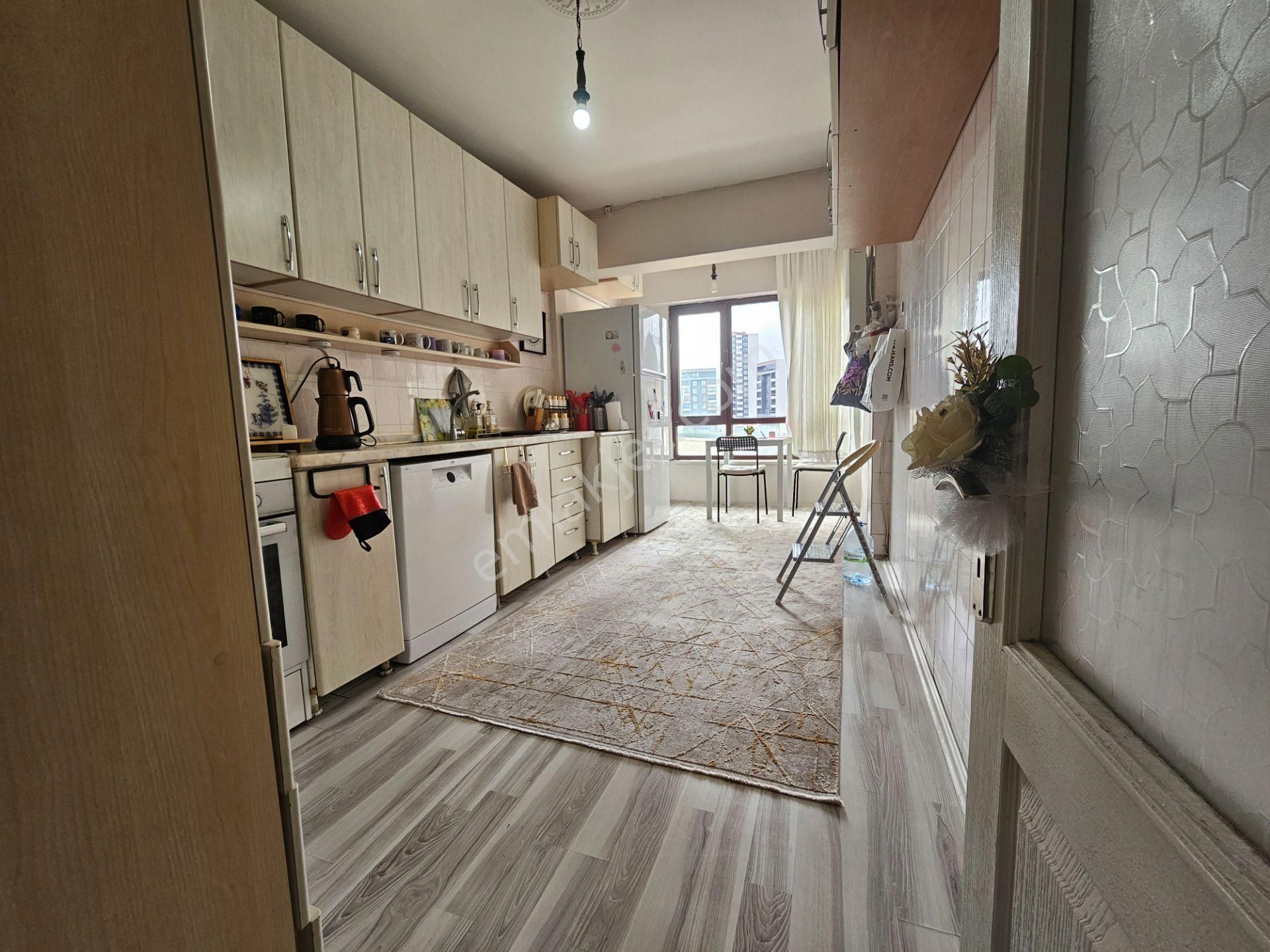 Bağdat Caddesi Yakını Yenimahalle Demetevlerde Köklü Sitede - Görsel 7