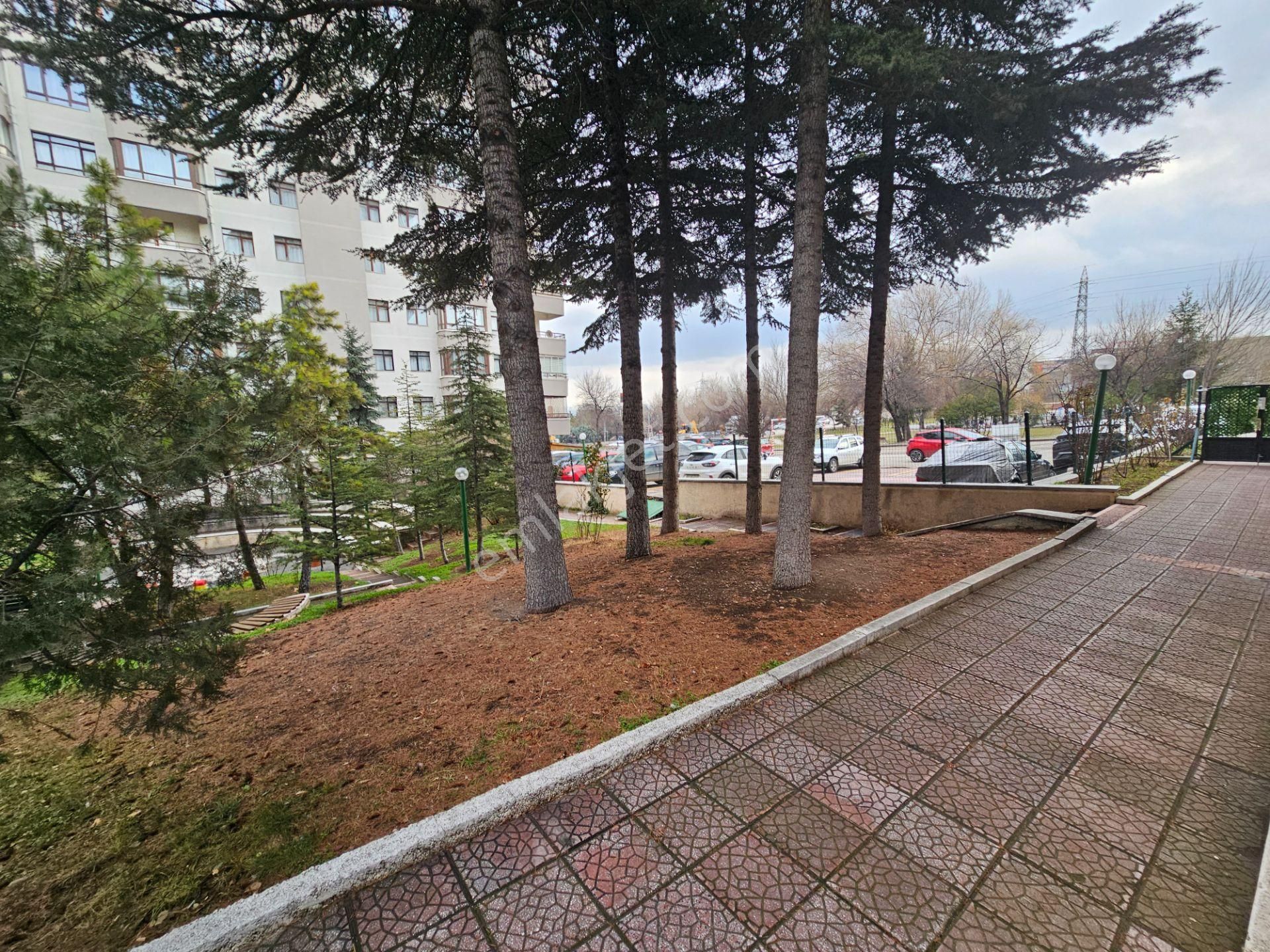 Bağdat Caddesi Yakını Yenimahalle Demetevlerde Köklü Sitede - Görsel 32