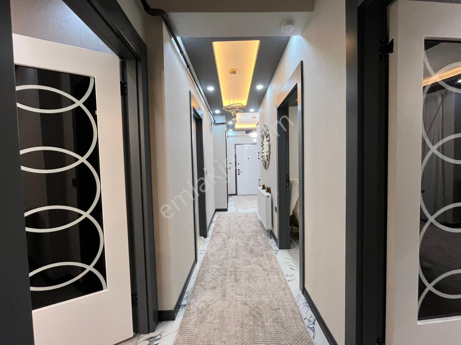 Ataparkta Merkezi Konumda Çift Balkonlu Sıfır Bina - Görsel 22