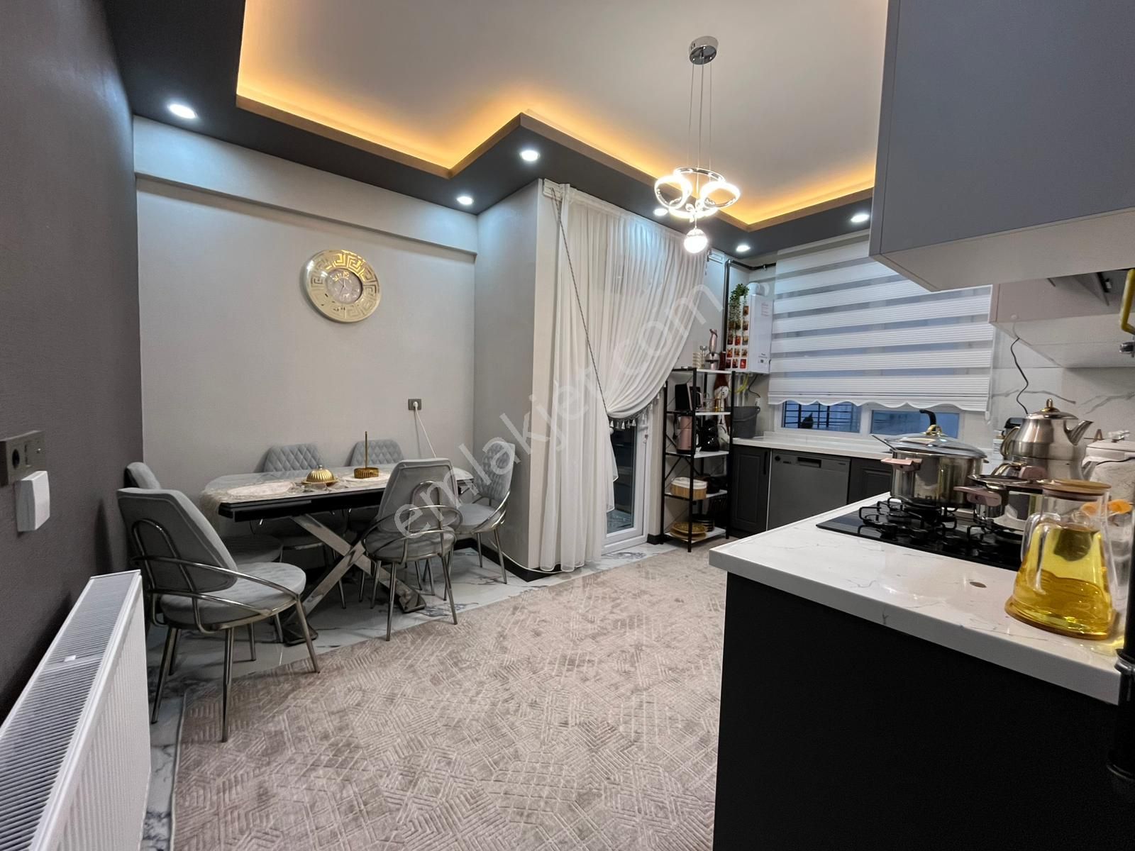 Ataparkta Merkezi Konumda Çift Balkonlu Sıfır Bina - Görsel 7