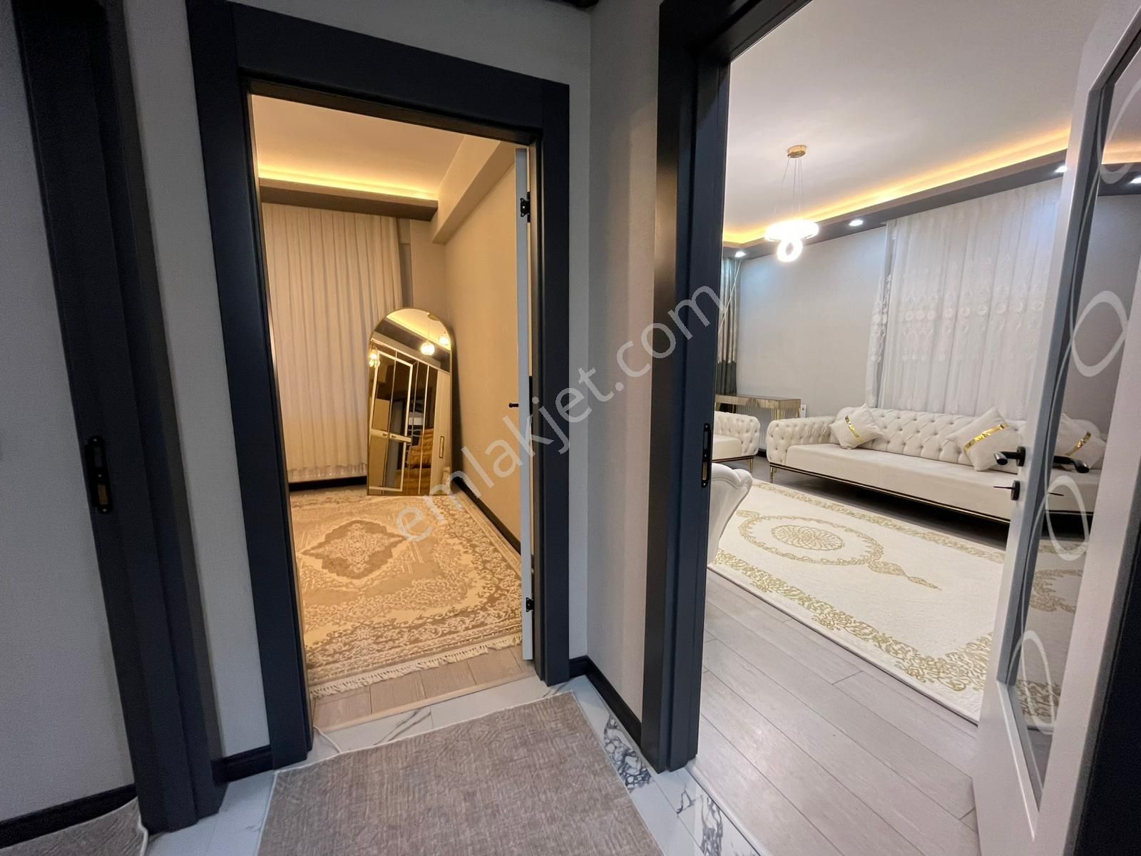 Ataparkta Merkezi Konumda Çift Balkonlu Sıfır Bina - Görsel 23