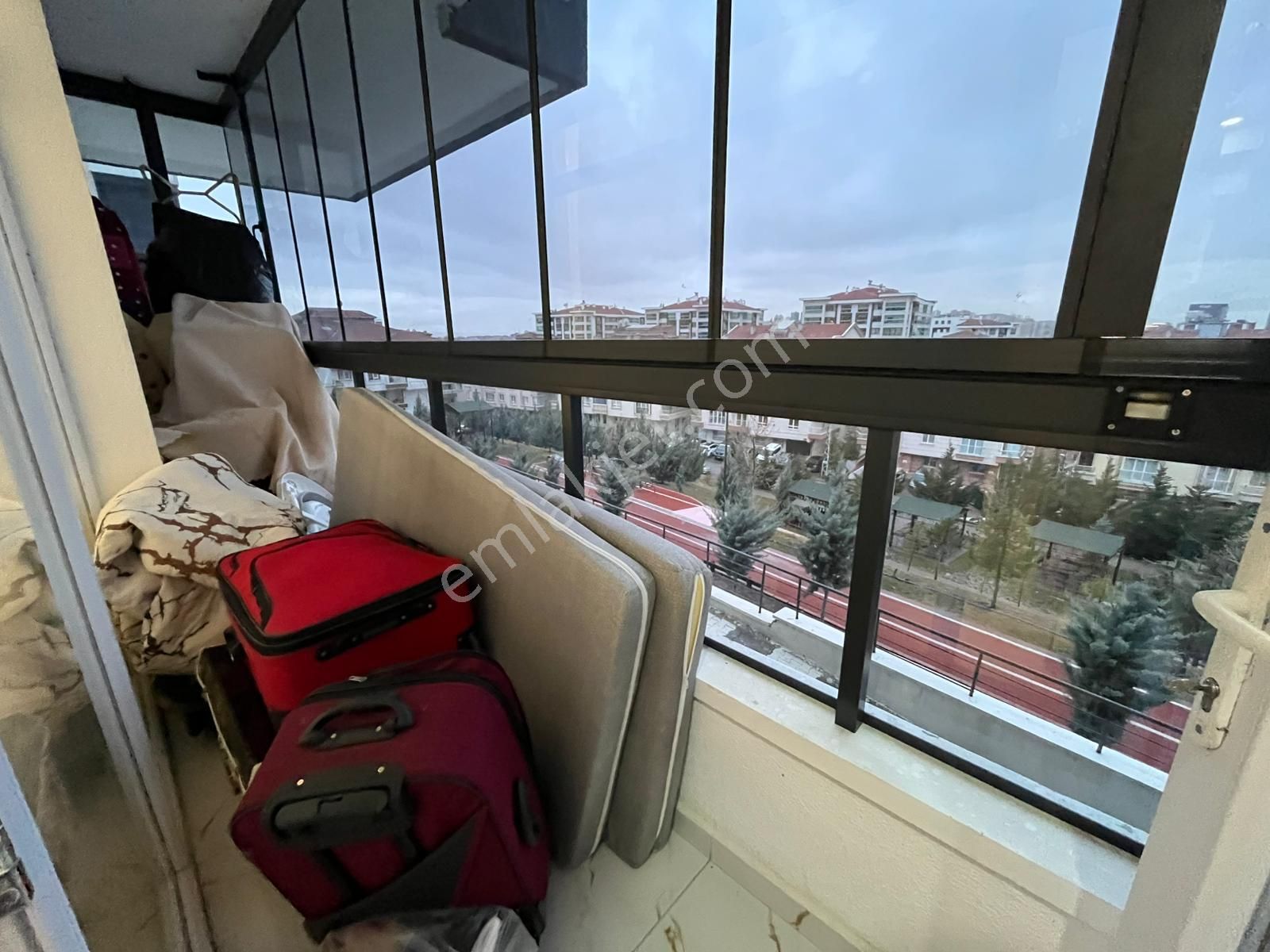 Ataparkta Merkezi Konumda Çift Balkonlu Sıfır Bina - Görsel 33