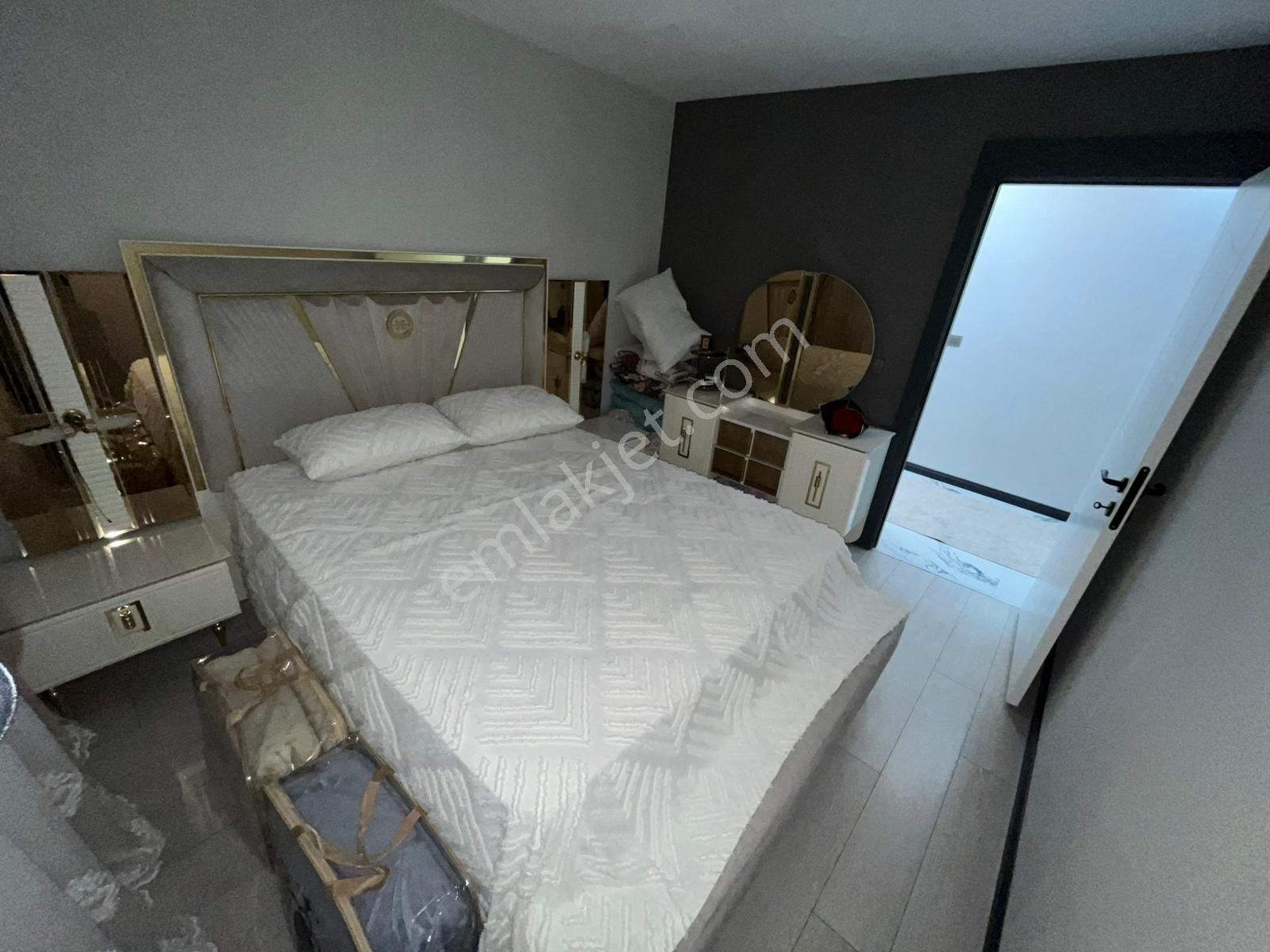 Ataparkta Merkezi Konumda Çift Balkonlu Sıfır Bina - Görsel 15